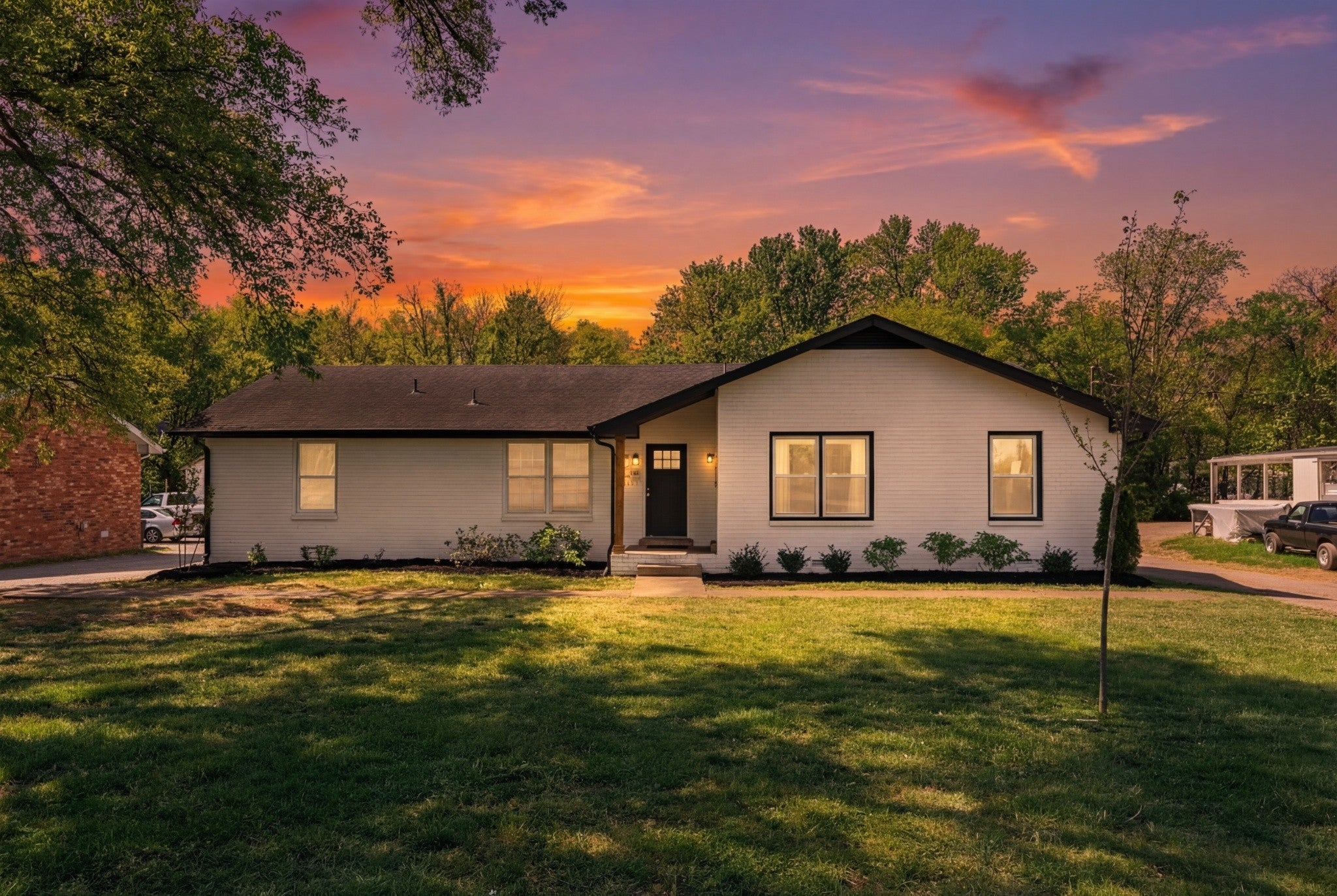 Photo of Listing #3149076