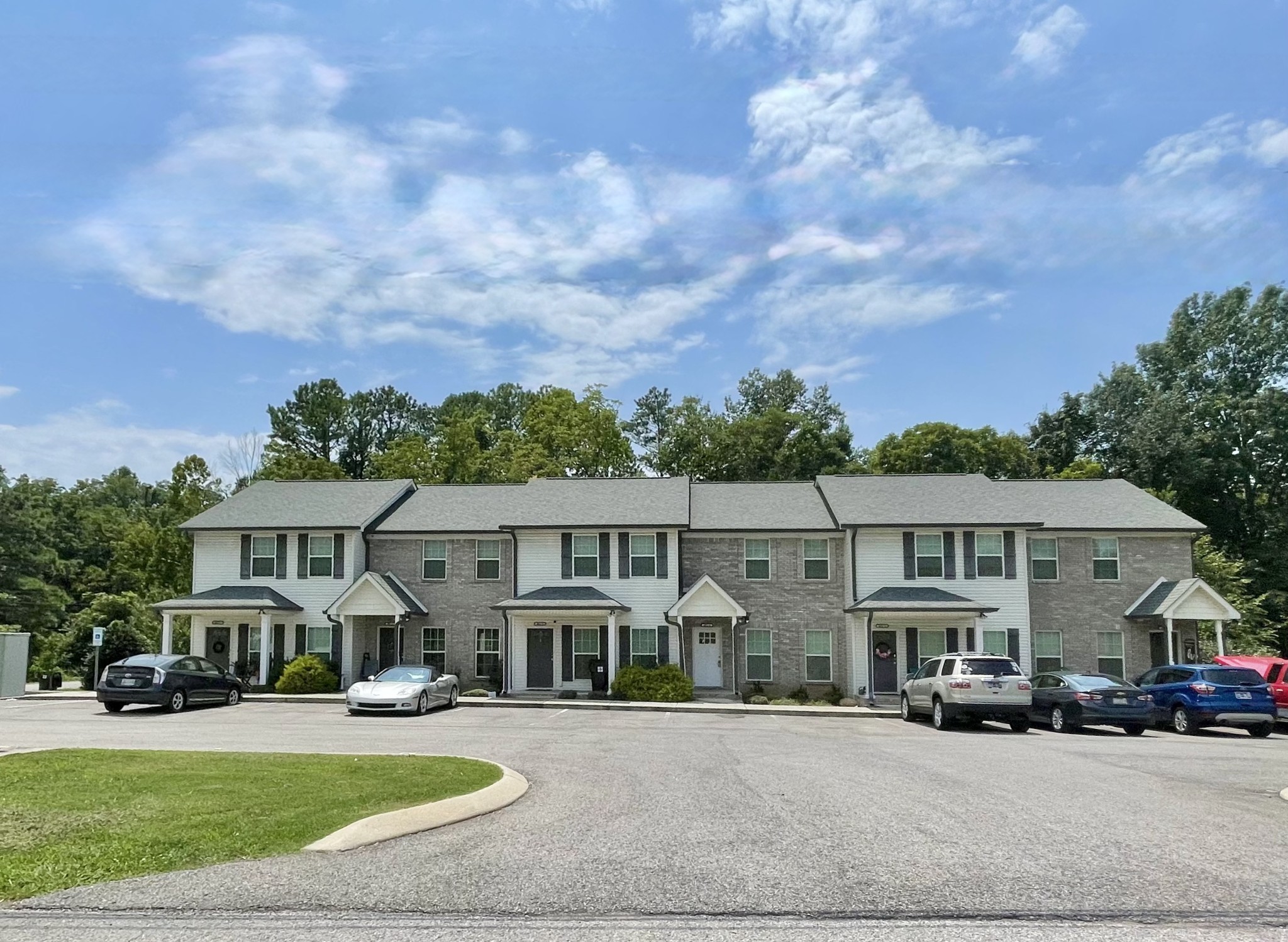 Photo of Listing #3545525