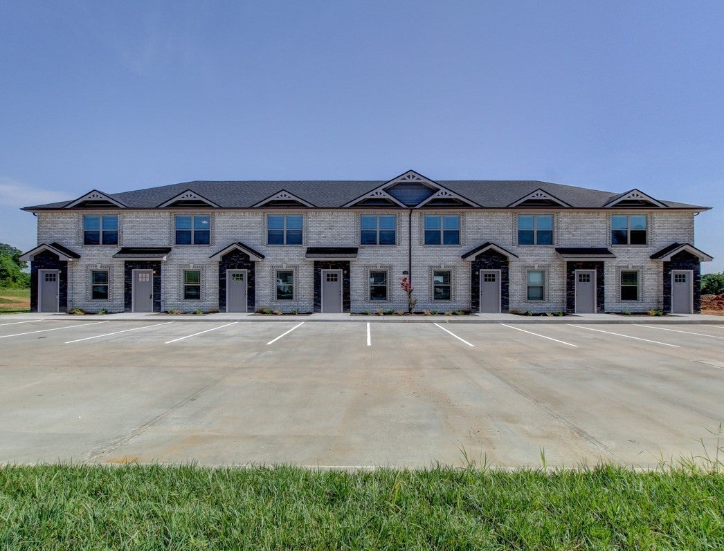 Photo of Listing #2673904