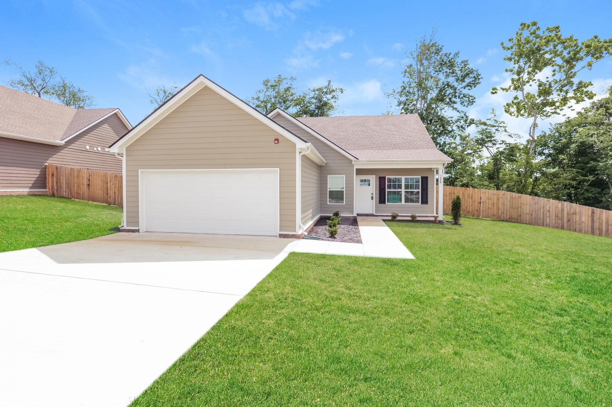 Photo of Listing #2805472