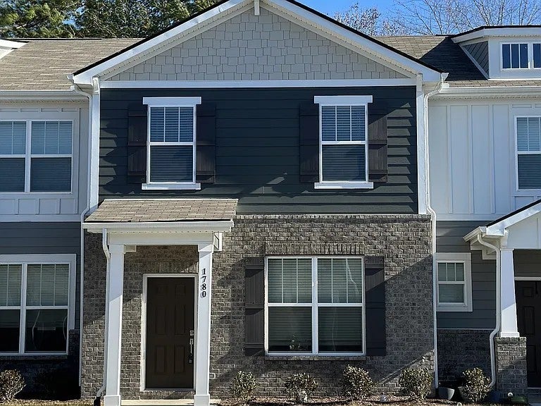 Photo of Listing #2805473
