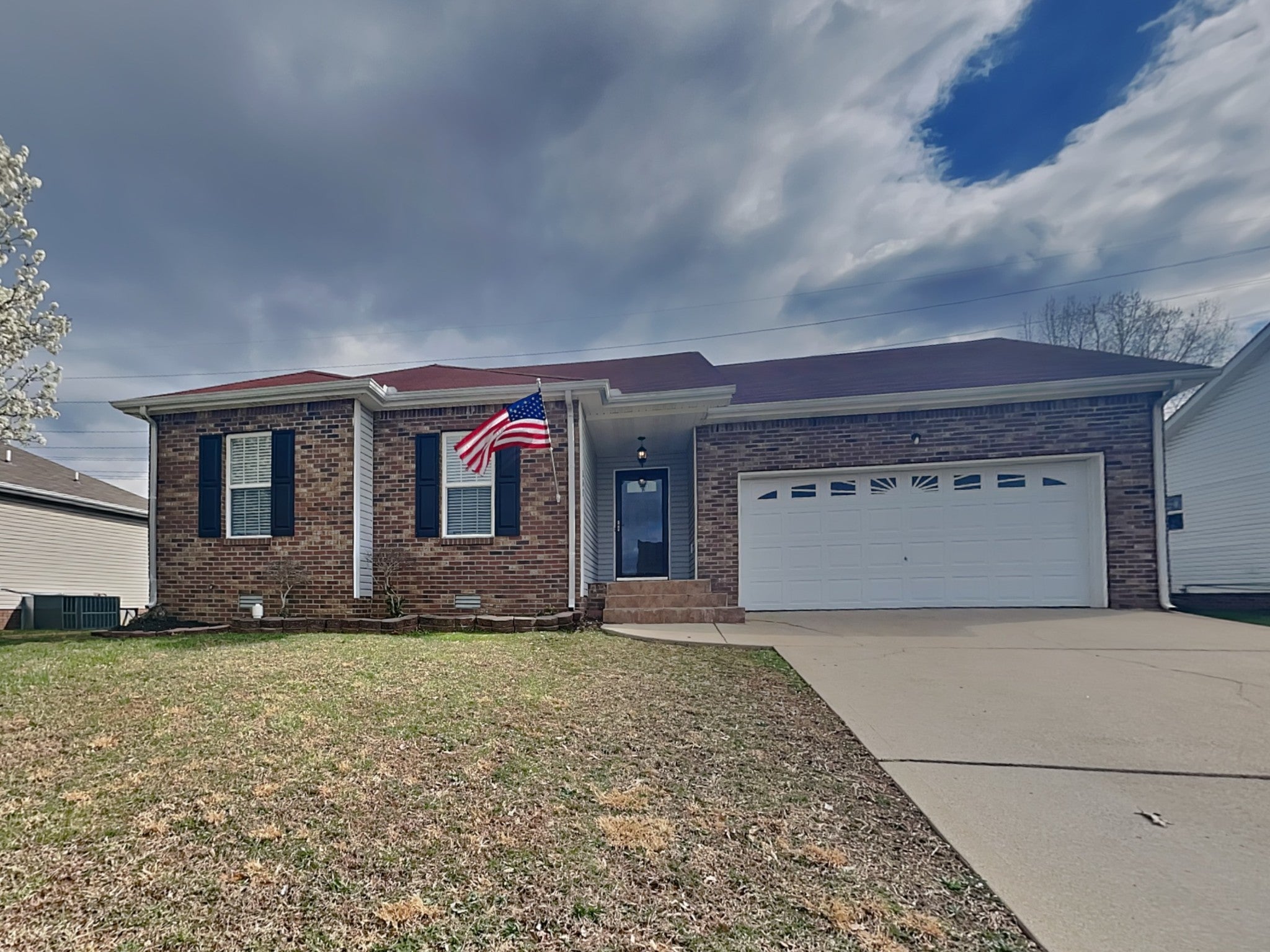 Photo of Listing #2808399