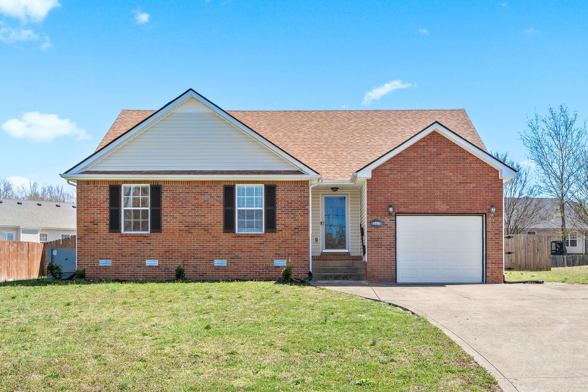 Photo of Listing #2808493