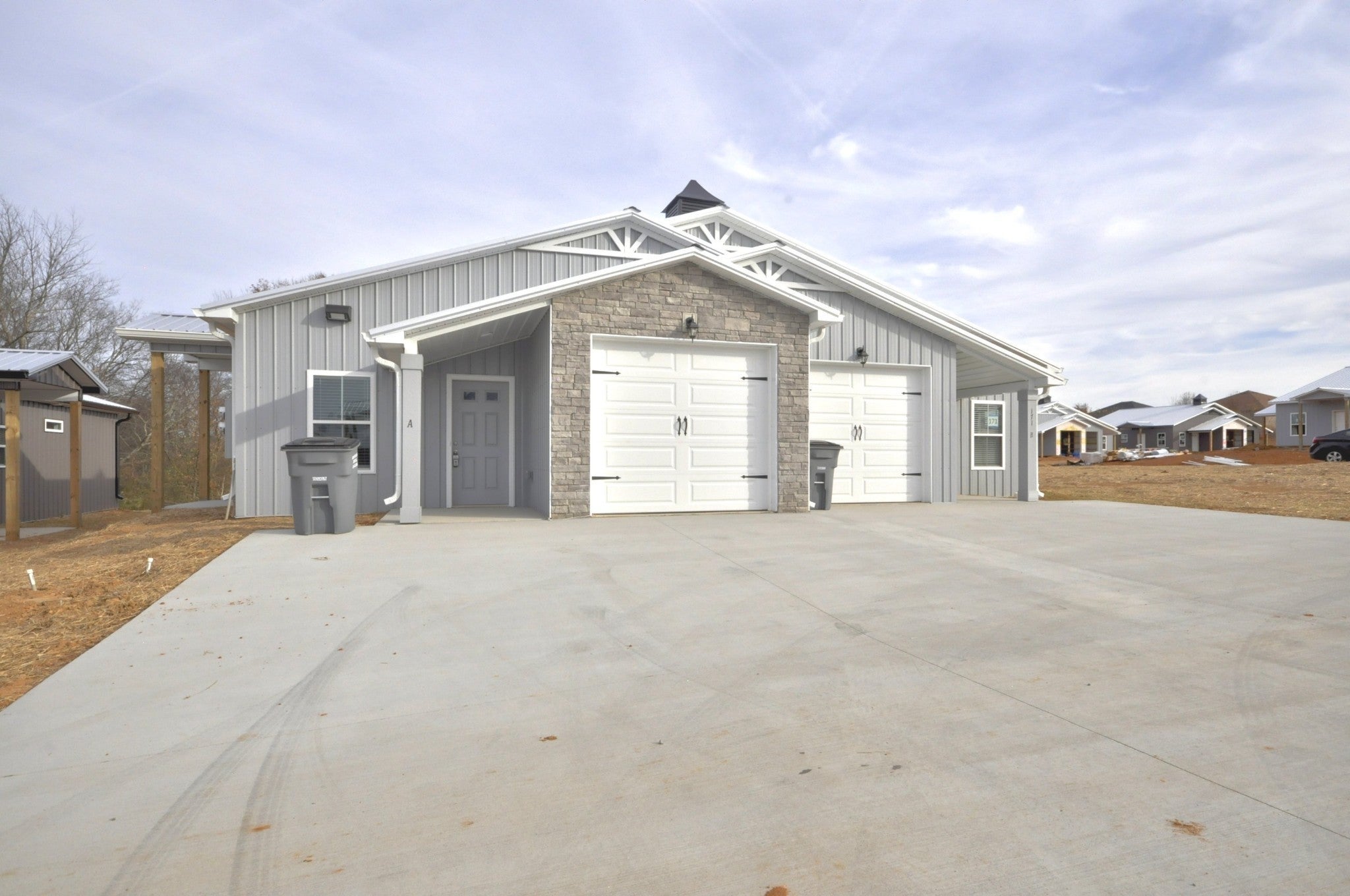 Photo of Listing #2808553