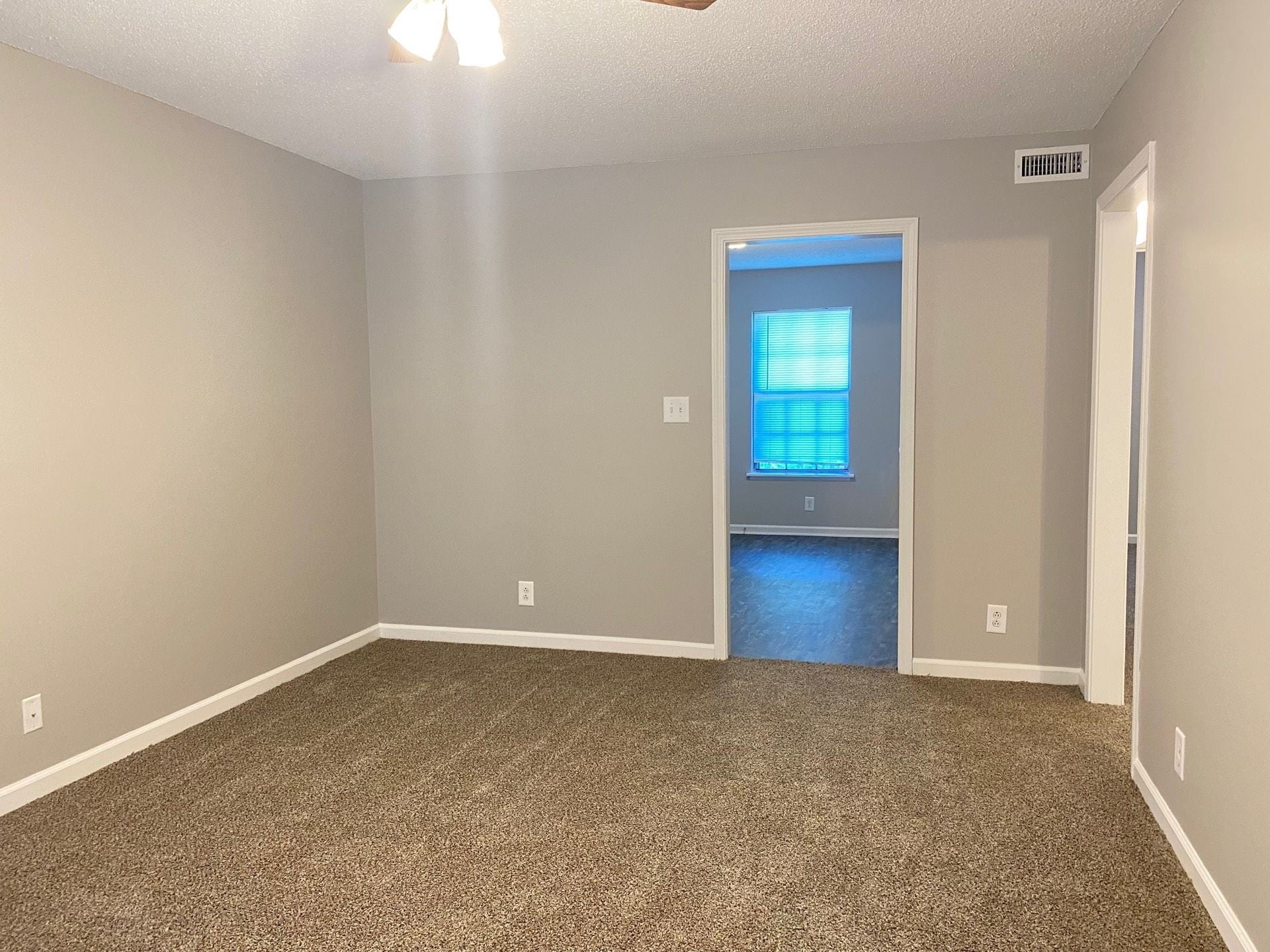 Photo of Listing #2809486