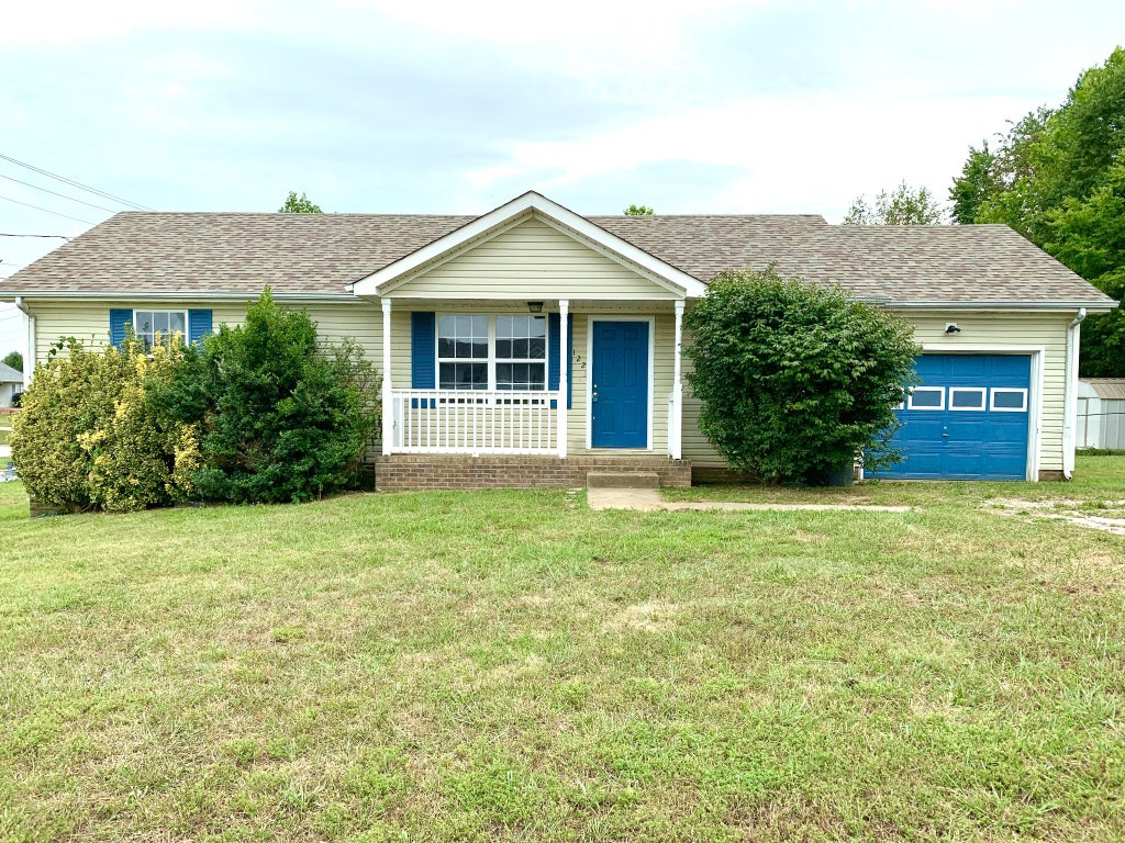 122 Grant Ave, Oak Grove