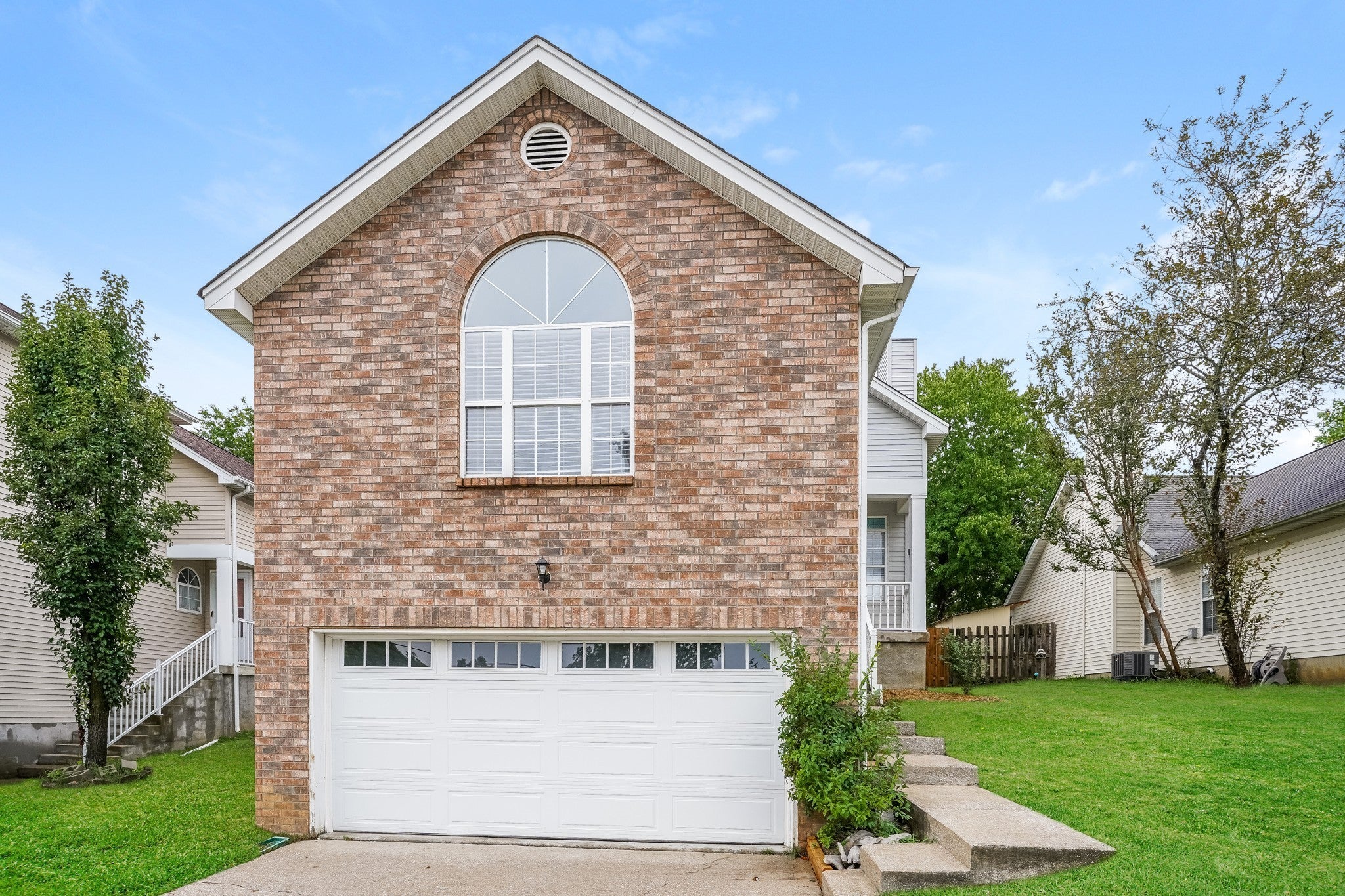 Photo of Listing #2822749