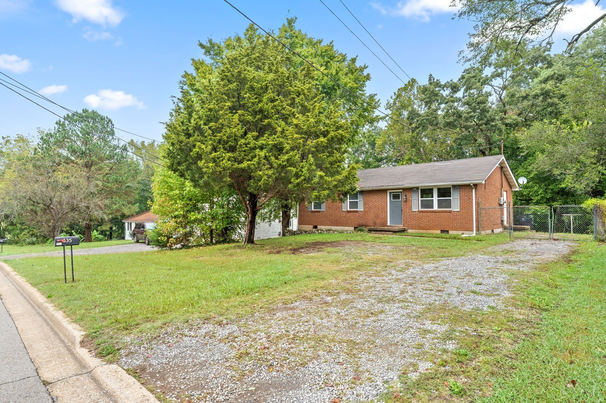 Photo of Listing #2824365