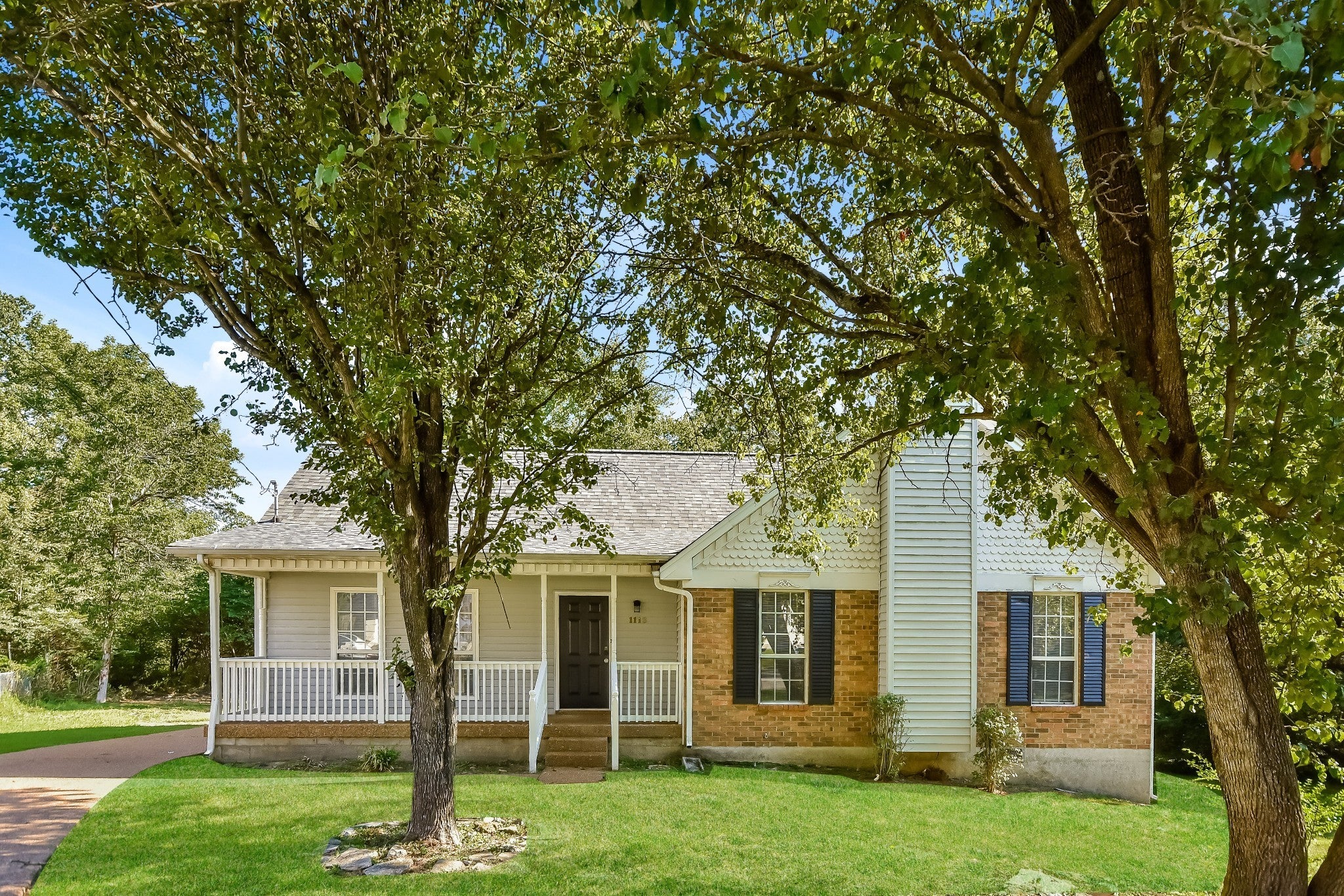 Photo of Listing #2882203