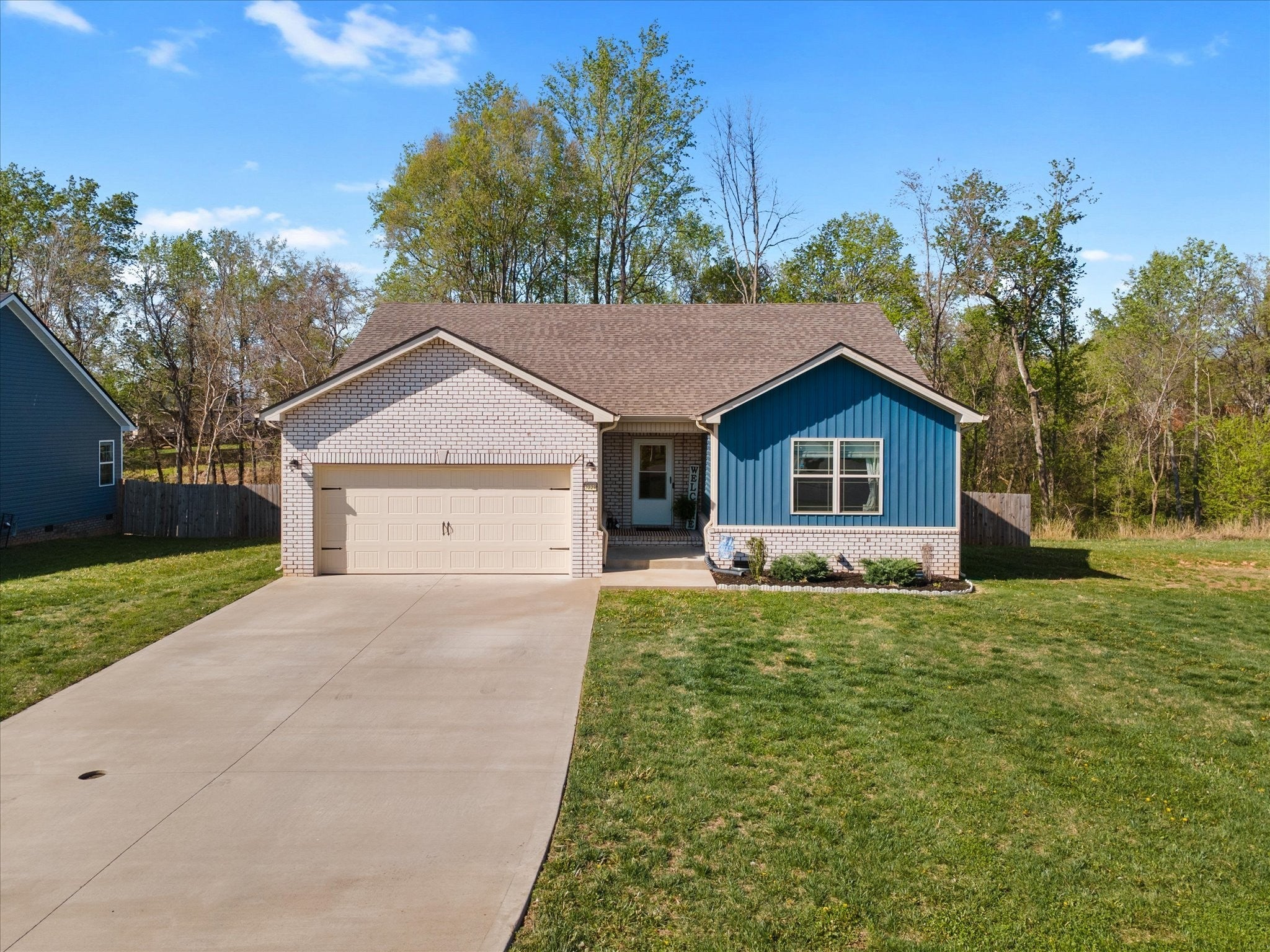 Photo of Listing #2884015