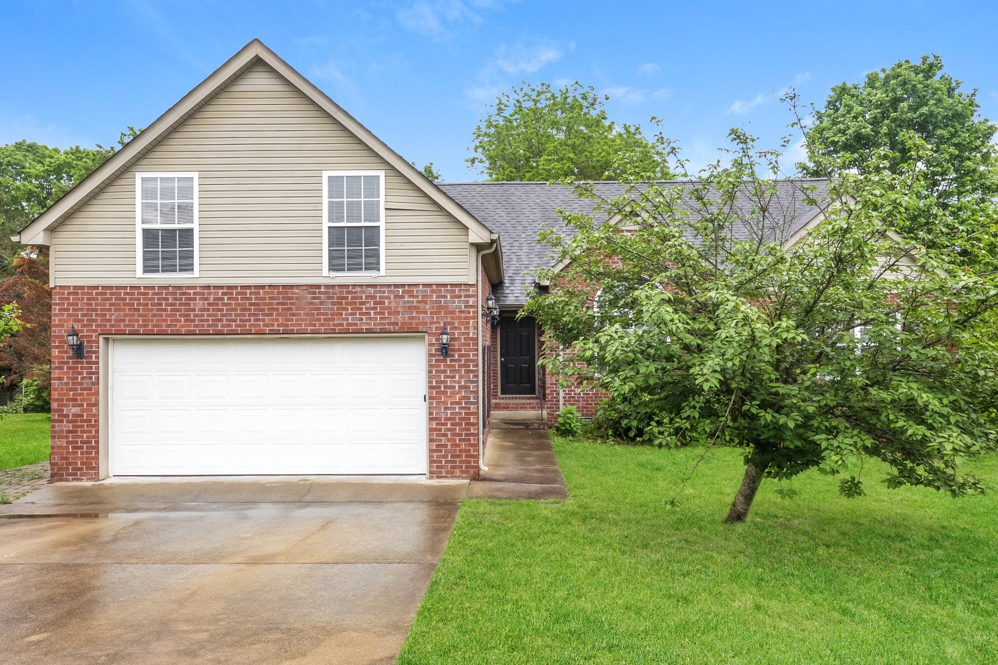 Photo of Listing #2888060