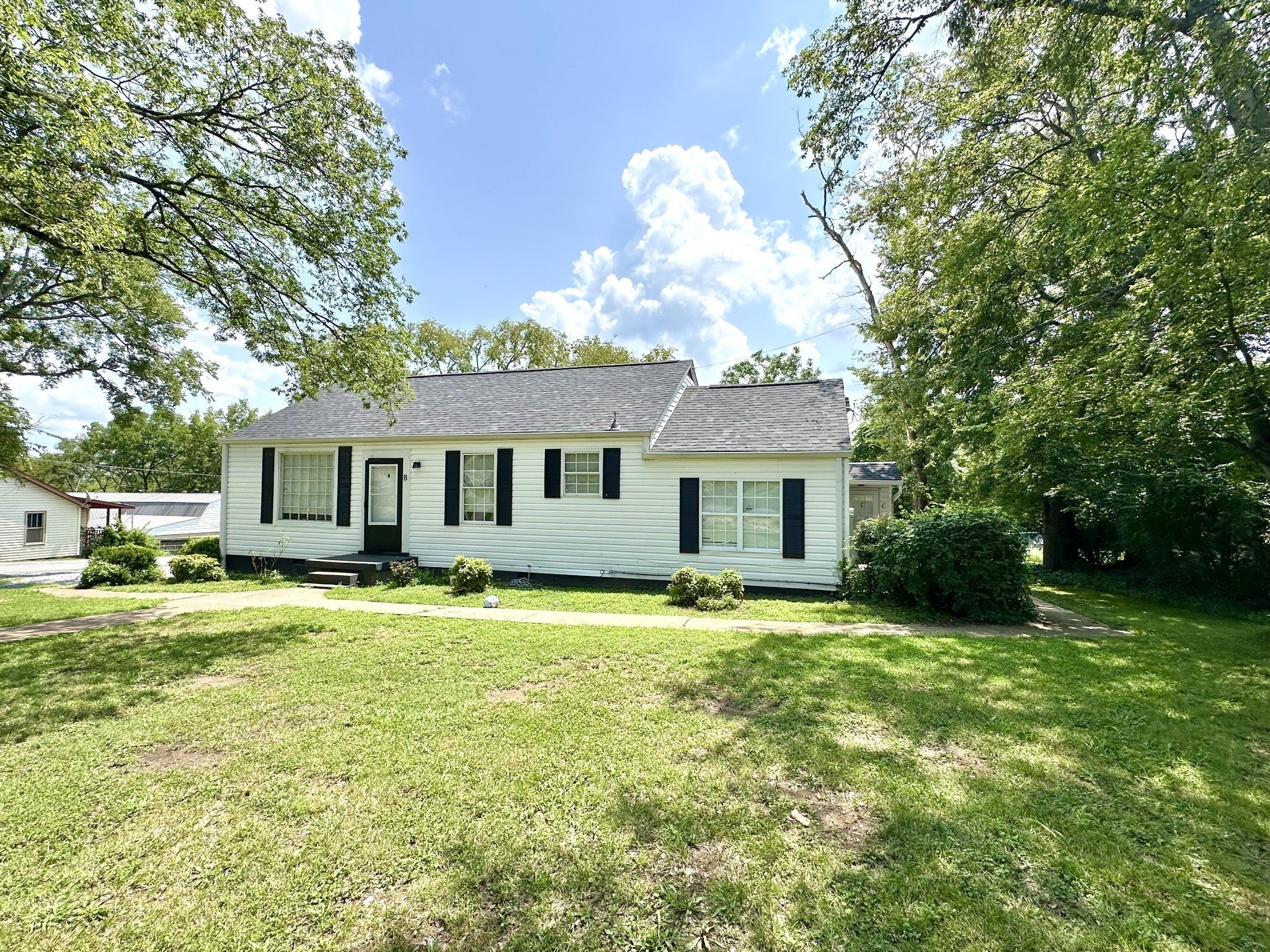 Photo of Listing #2889658