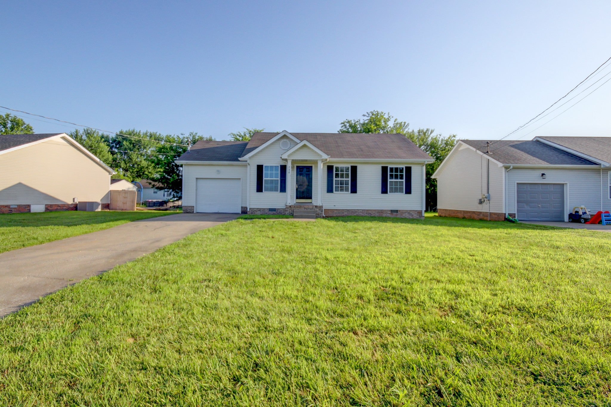 Photo of Listing #2889974