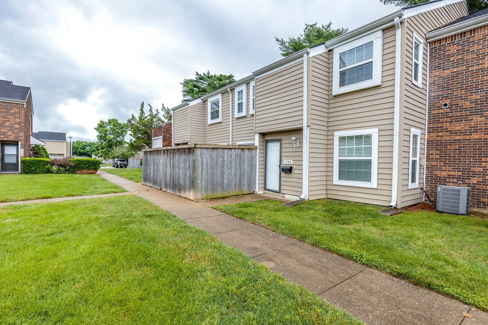Photo of Listing #2891236