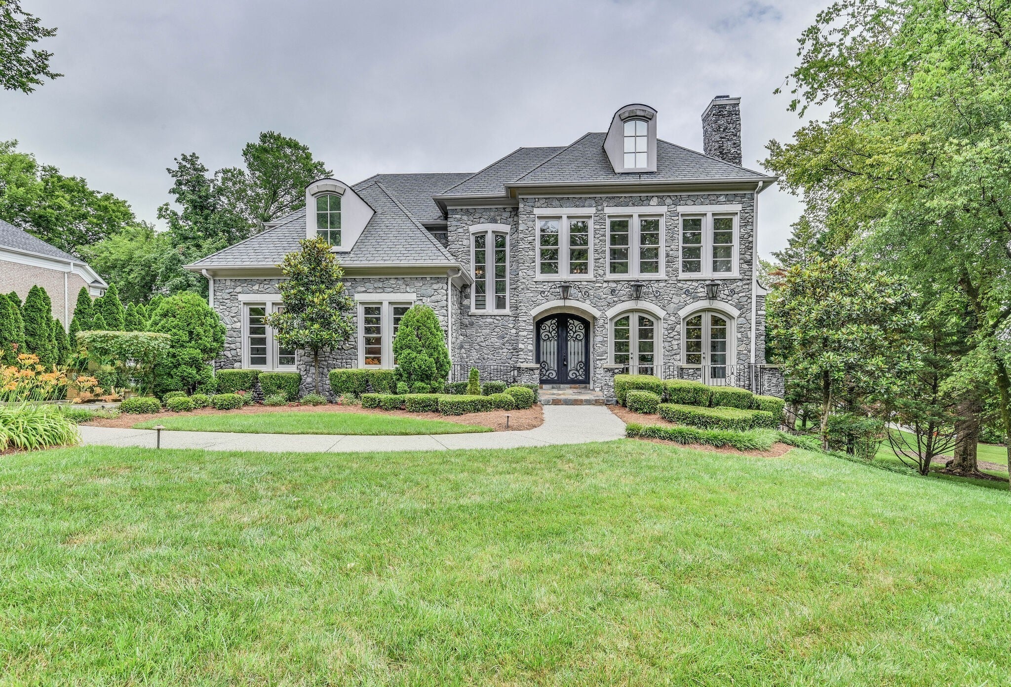 Photo of Listing #2891249
