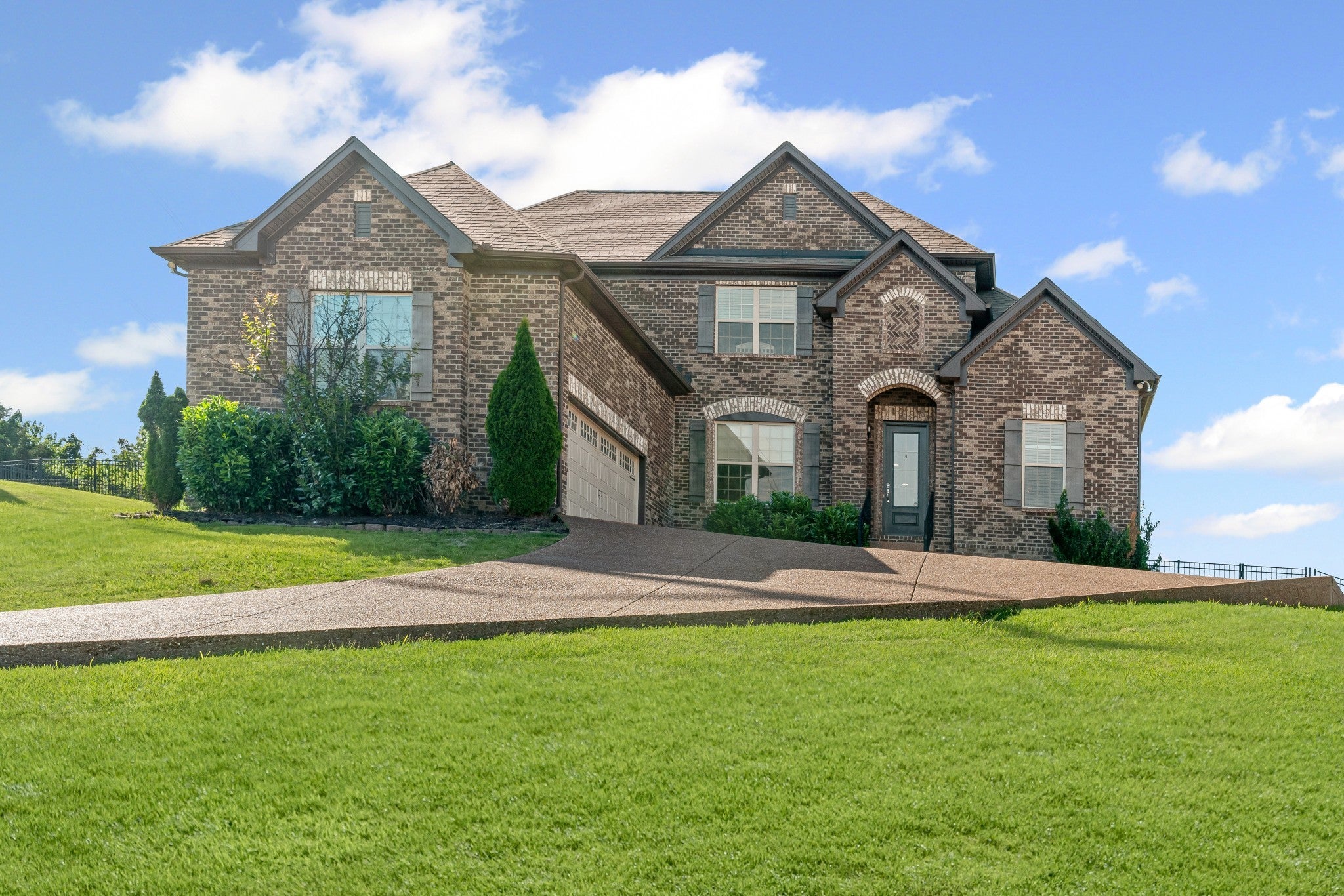 Photo of Listing #2896615