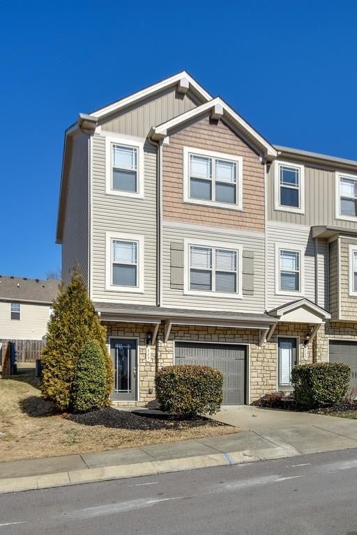Photo of Listing #2898100