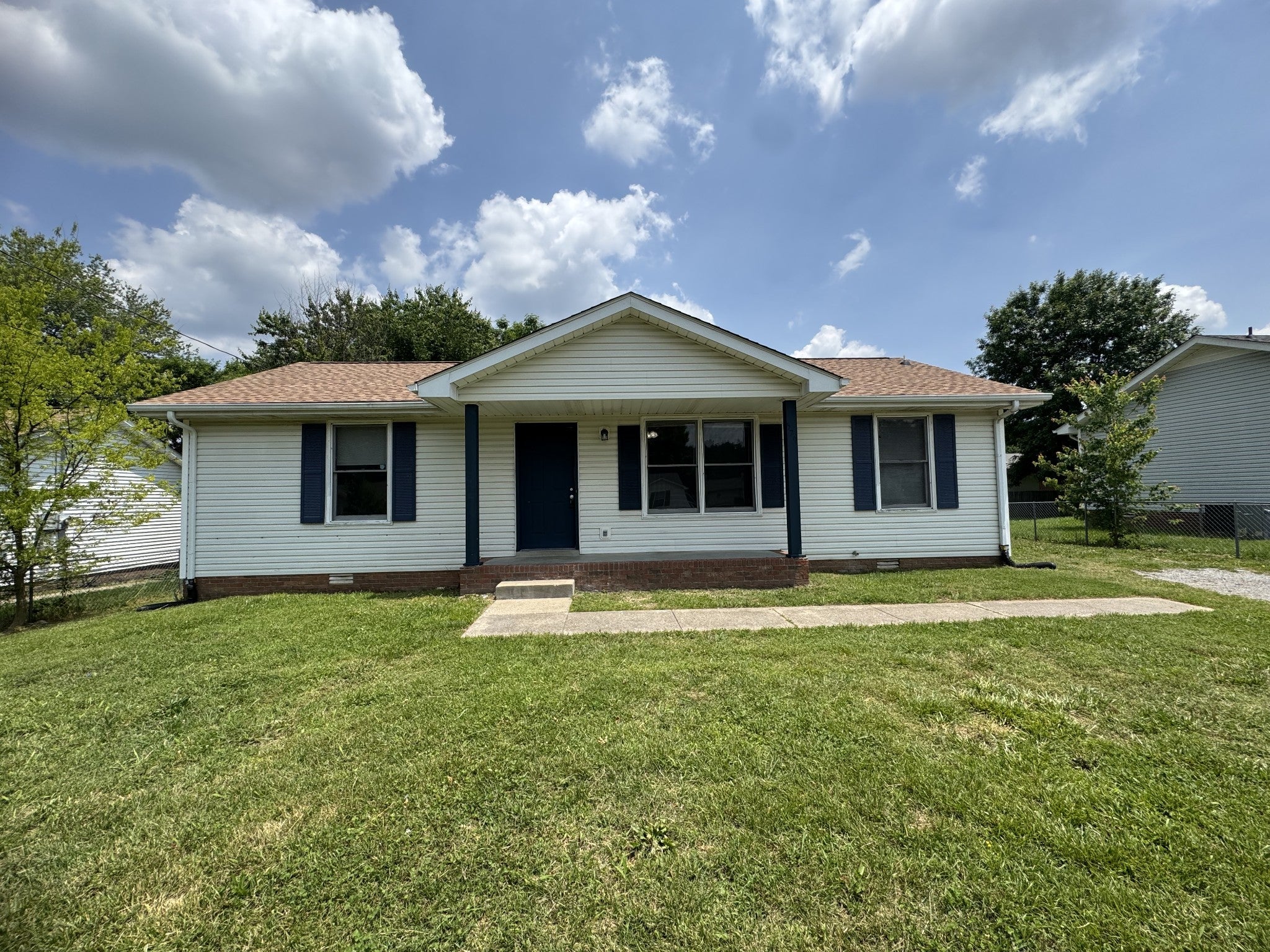 Photo of Listing #2899691