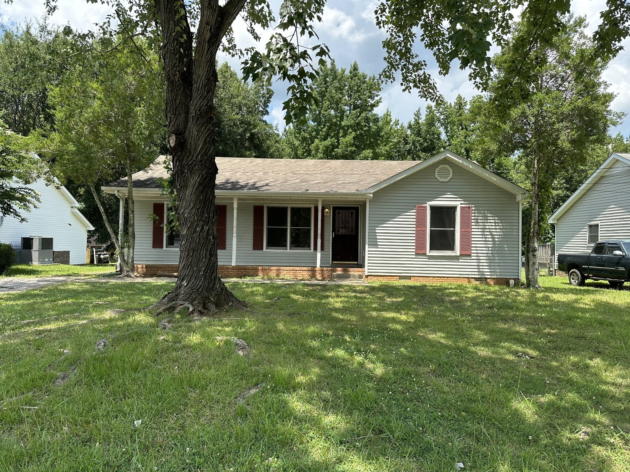 Photo of Listing #2900391