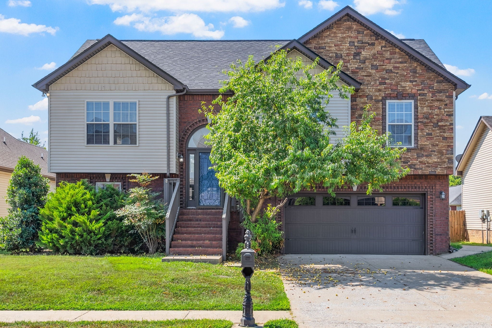 Photo of Listing #2905918