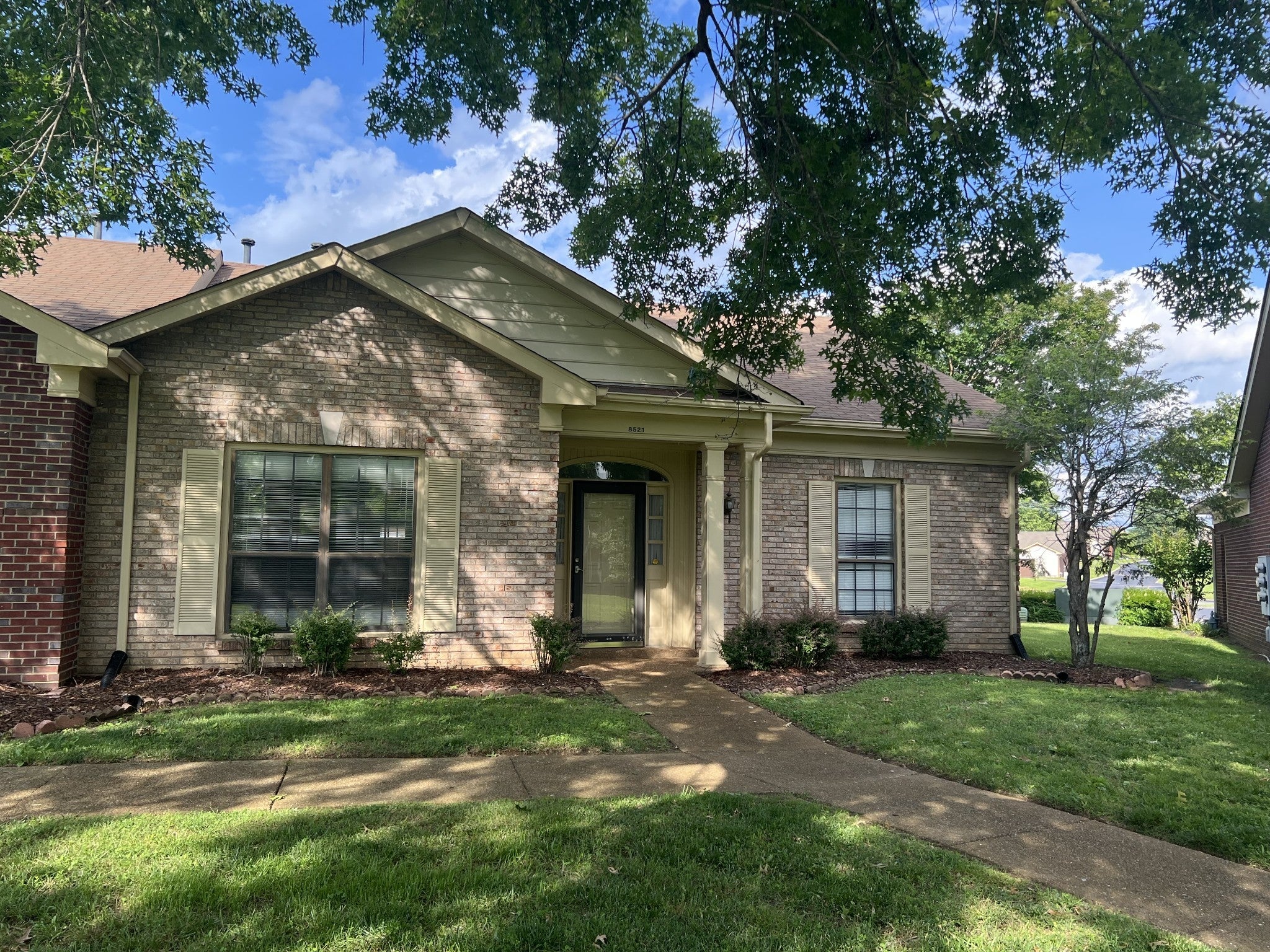 Photo of Listing #2907875