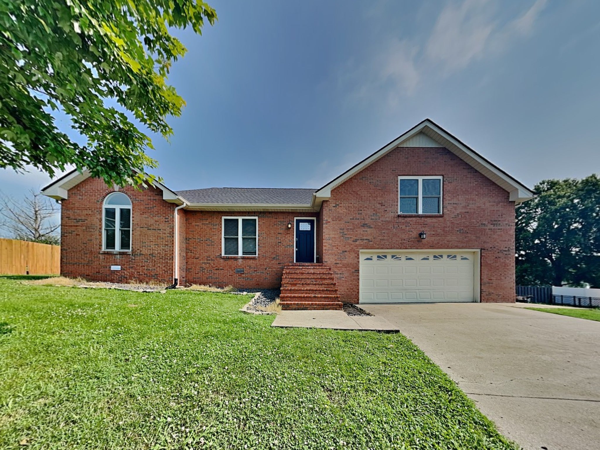 Photo of Listing #2907914