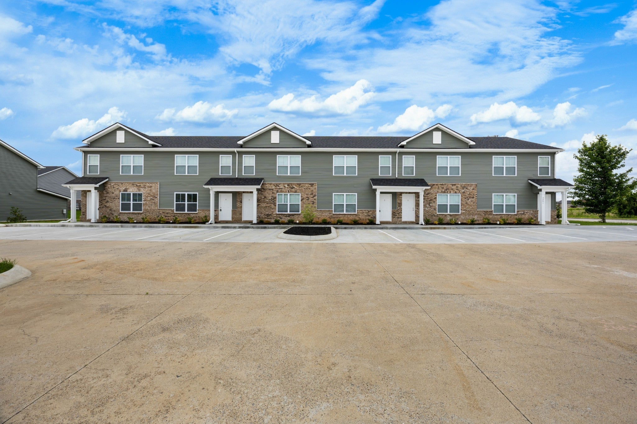 Photo of Listing #2907957