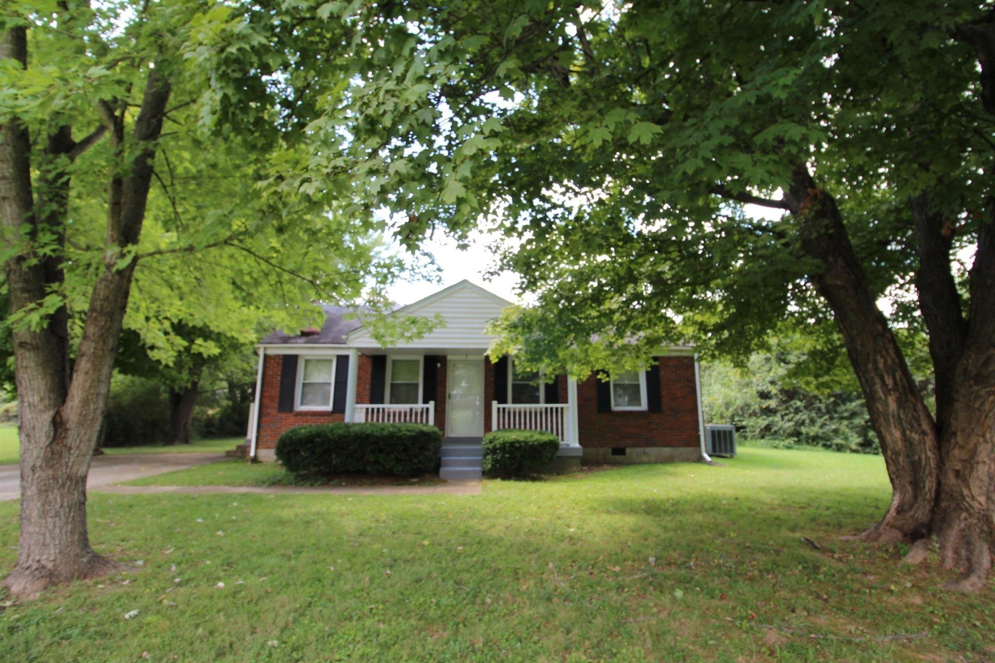 Photo of Listing #2908627