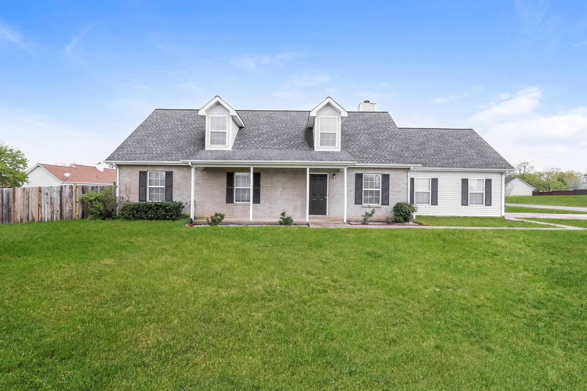 Photo of Listing #2914097