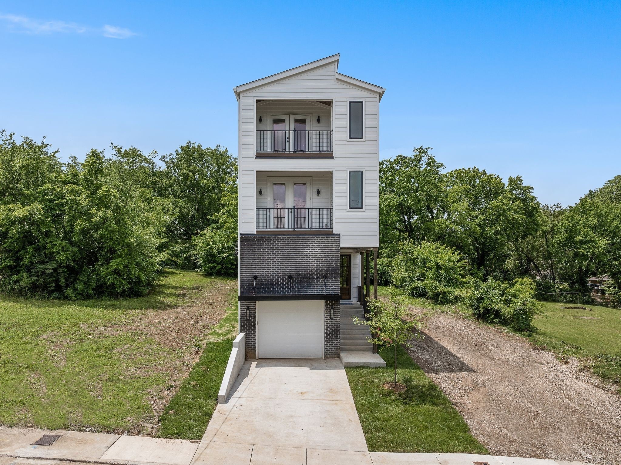 Photo of Listing #2914991