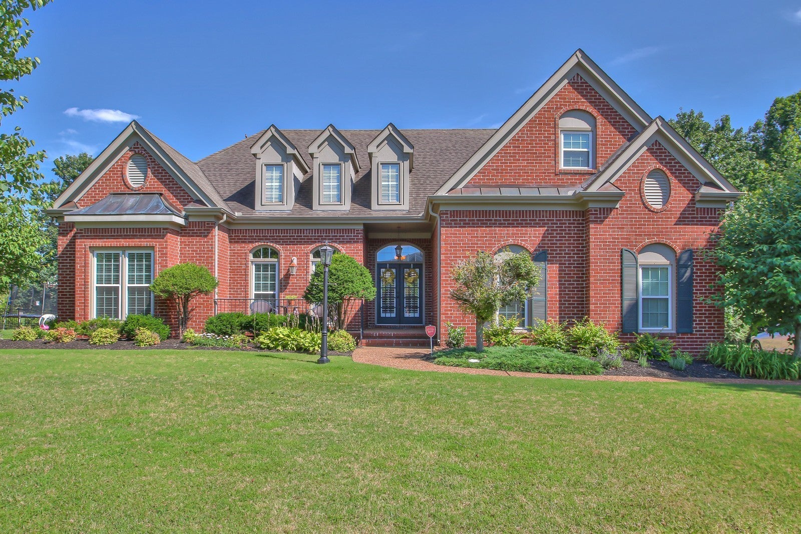 Photo of Listing #2920573