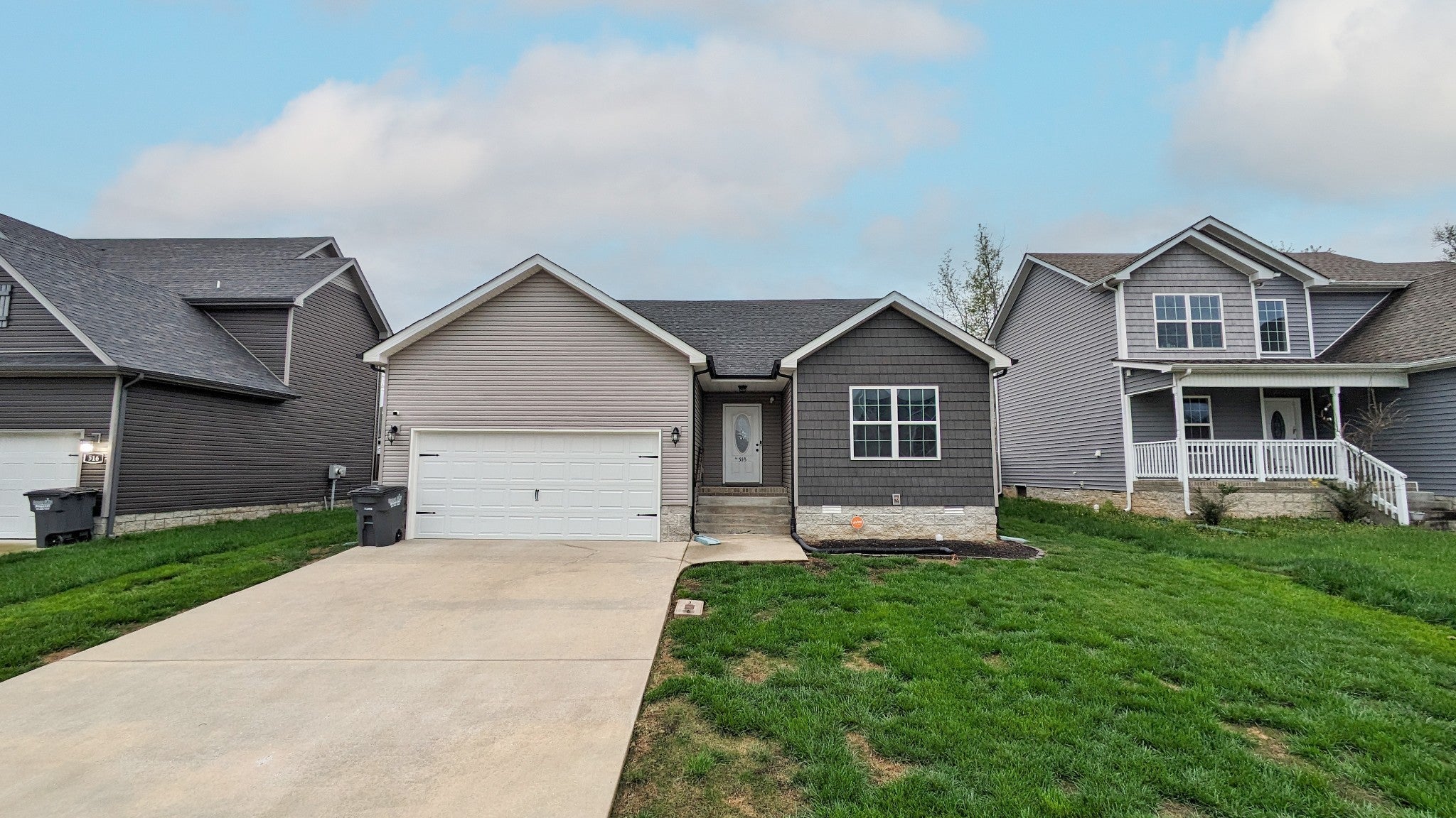 Photo of Listing #2922049