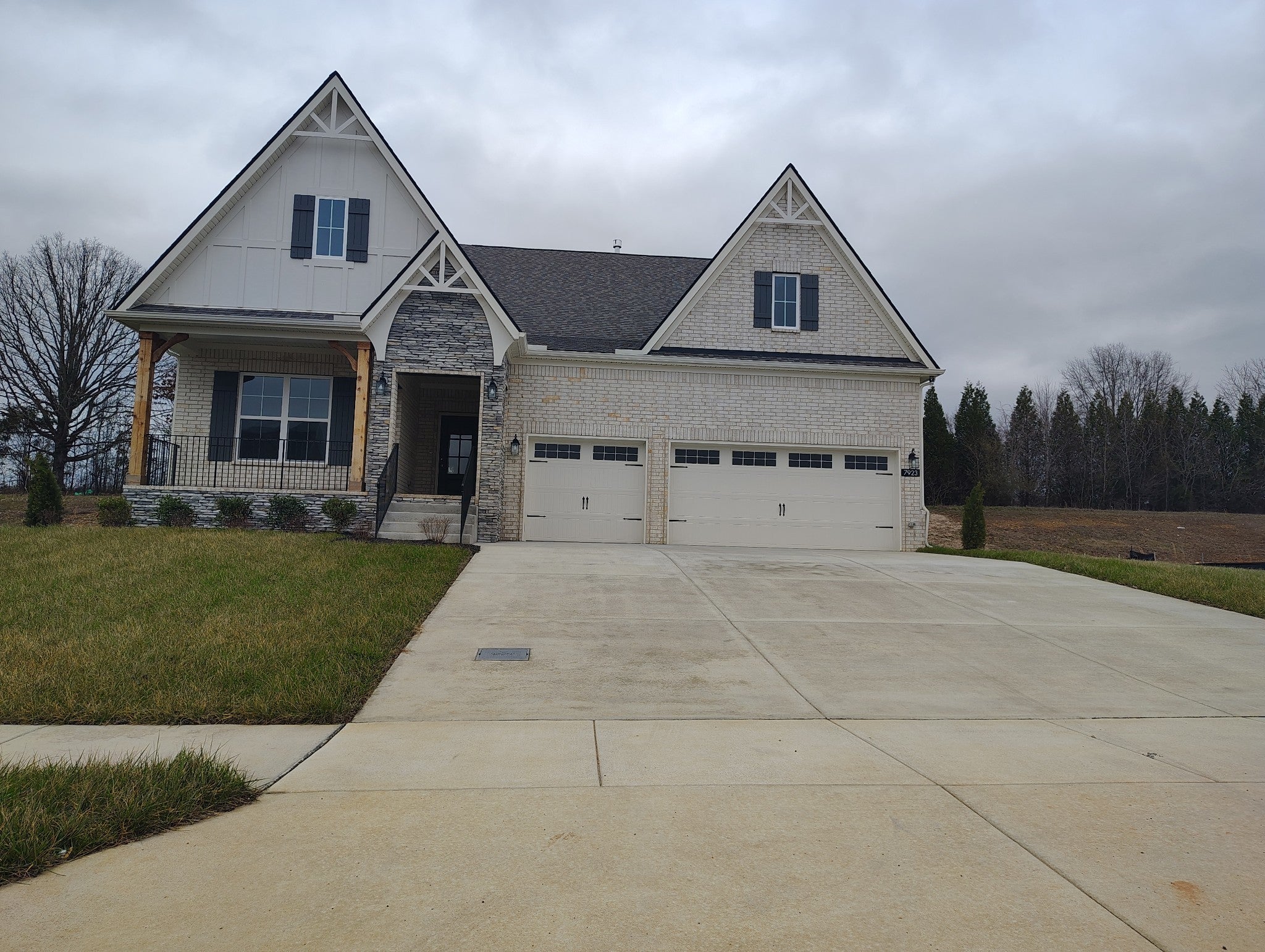 Photo of Listing #2922512