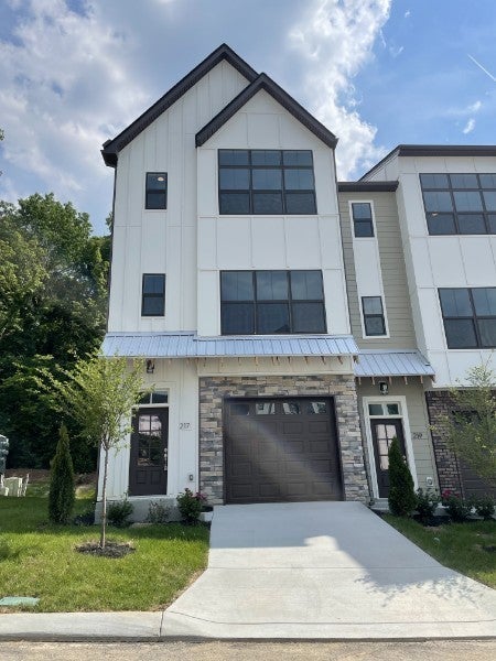 Photo of Listing #2924546