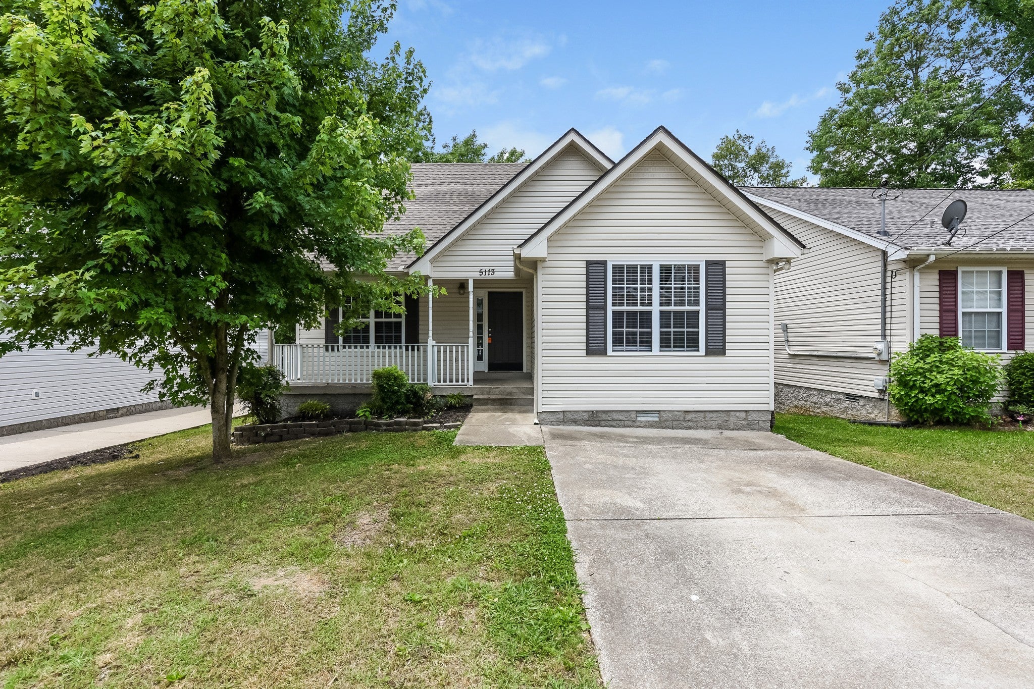 Photo of Listing #2925942