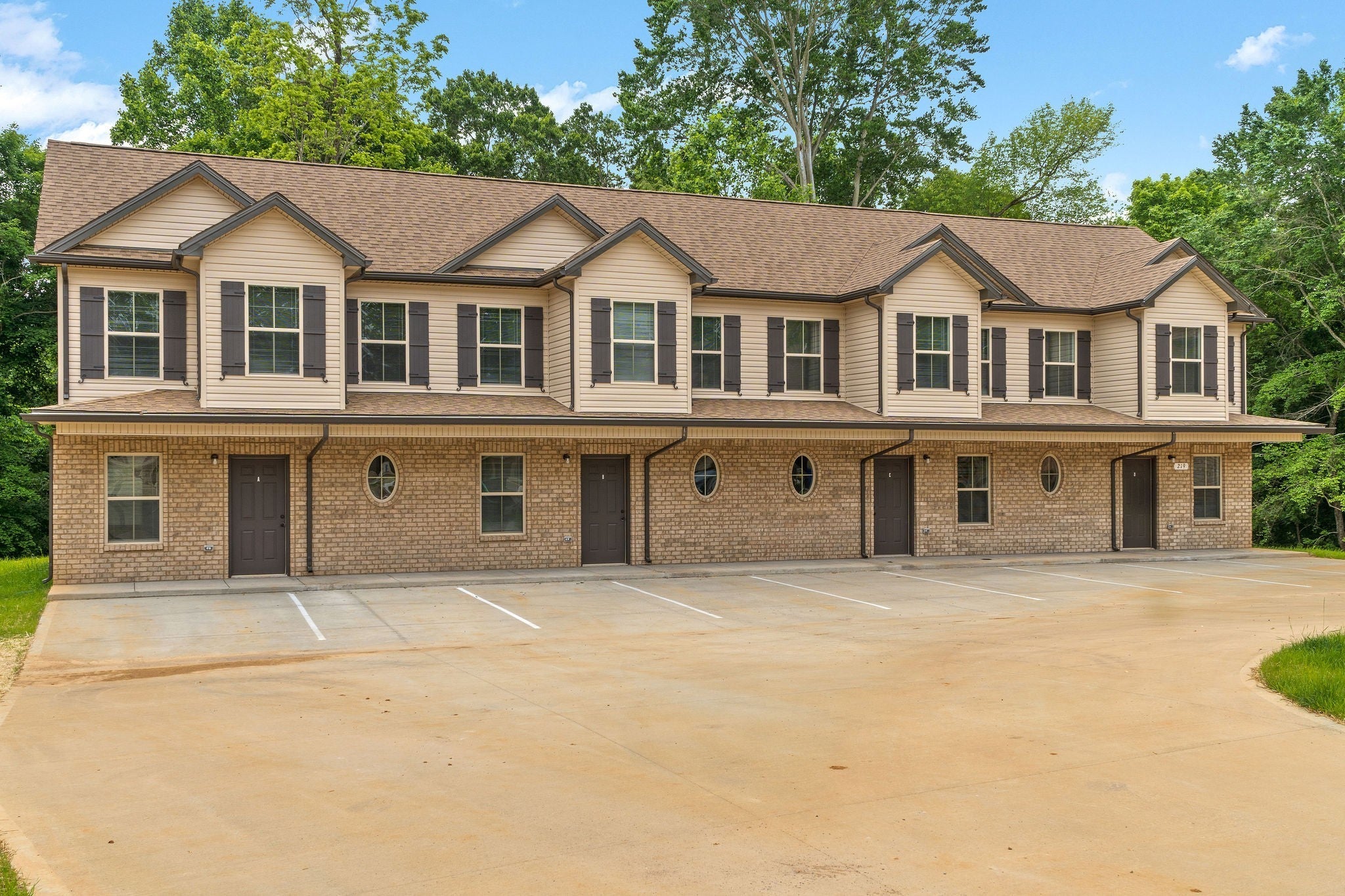 Photo of Listing #2926305