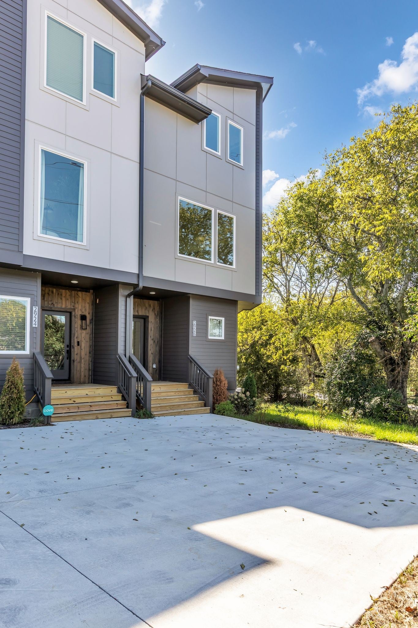 Photo of Listing #2926357