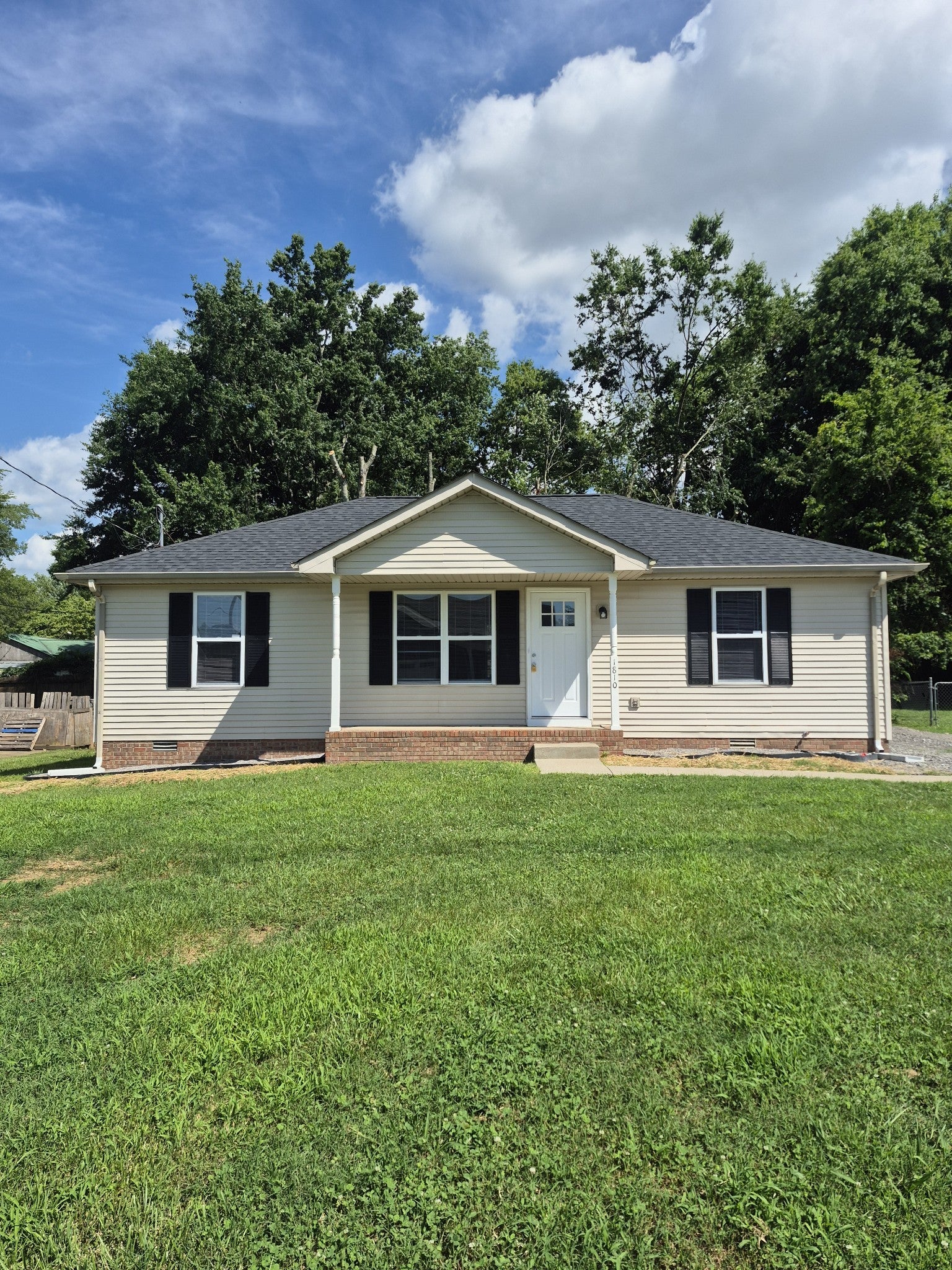 Photo of Listing #2927651