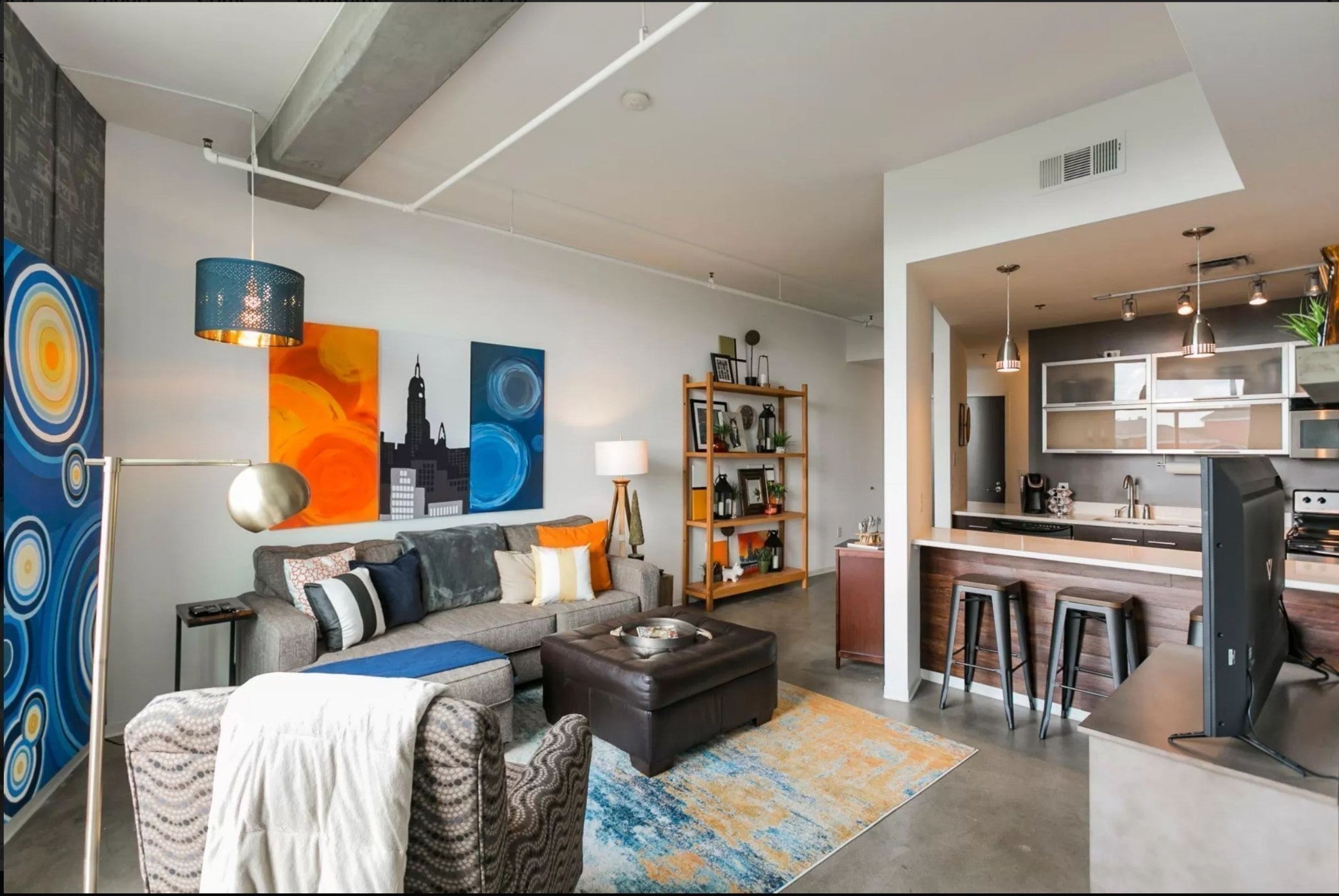 Photo of Listing #2930052