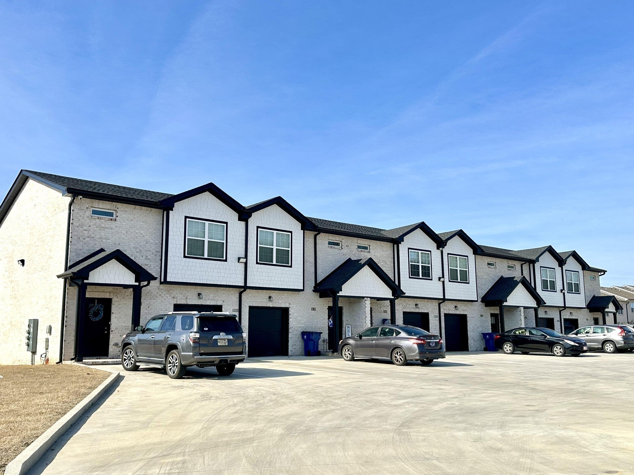 Photo of Listing #2930122