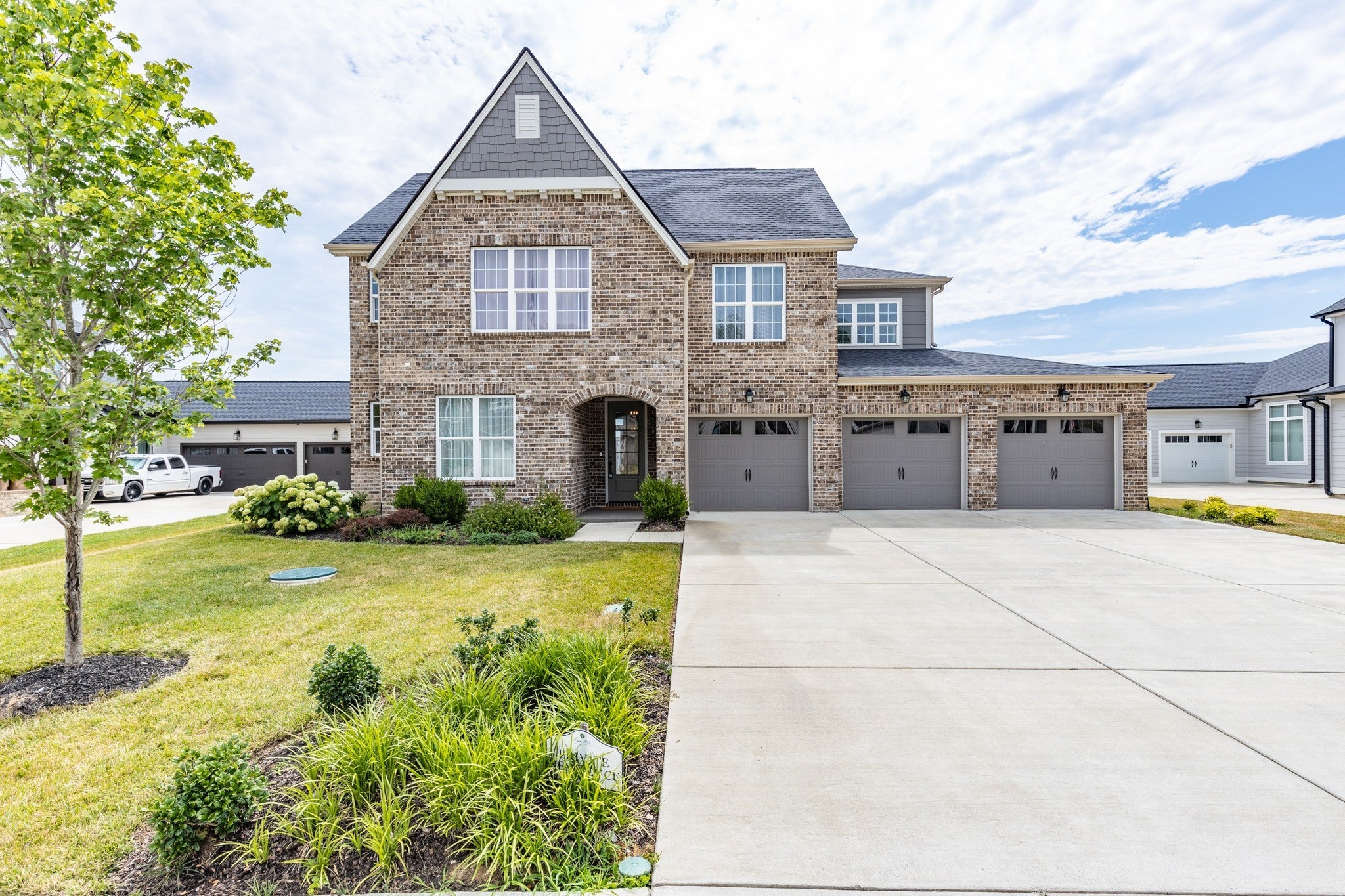 Photo of Listing #2930264
