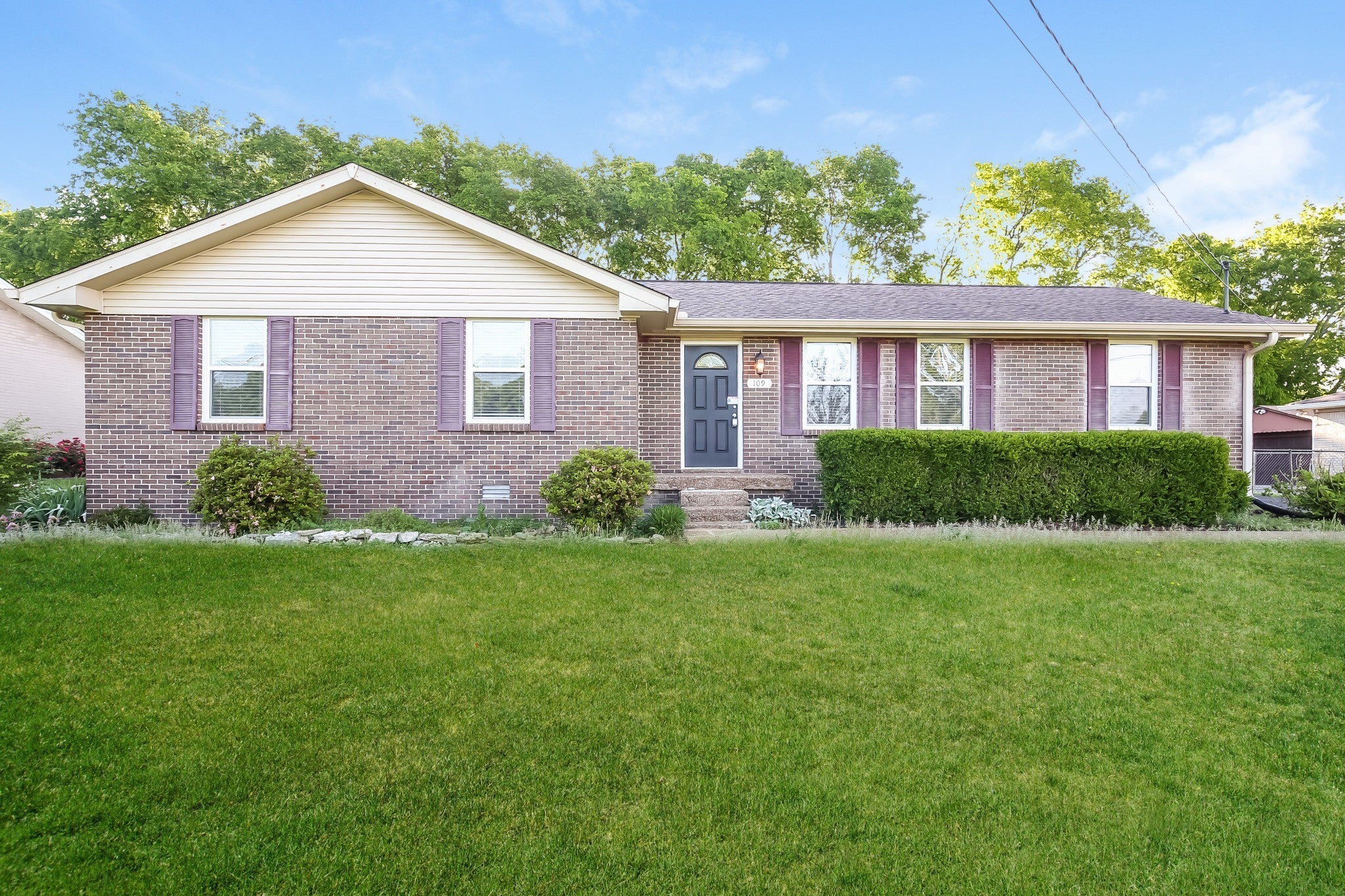 Photo of Listing #2938878