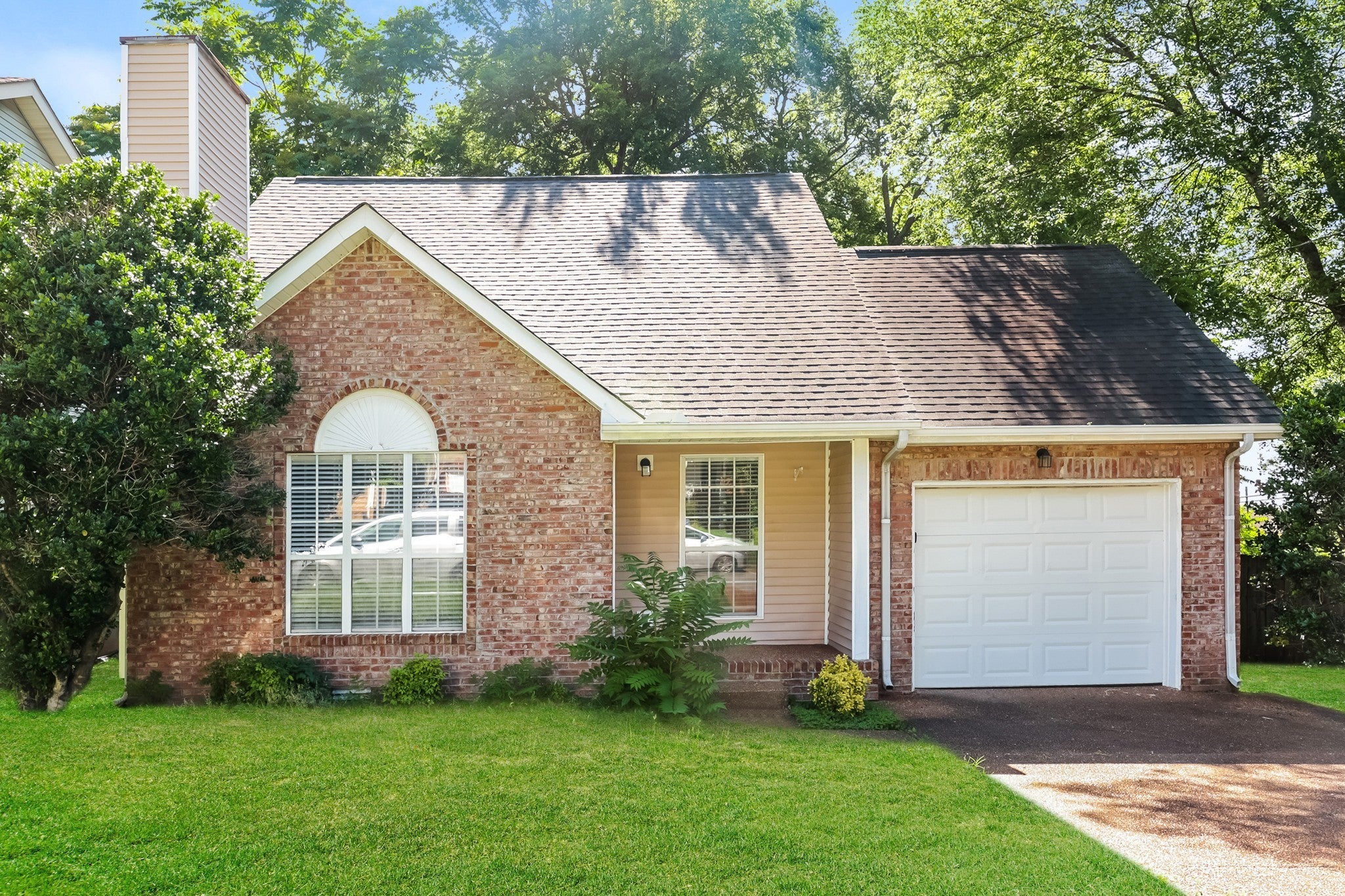 Photo of Listing #2938882