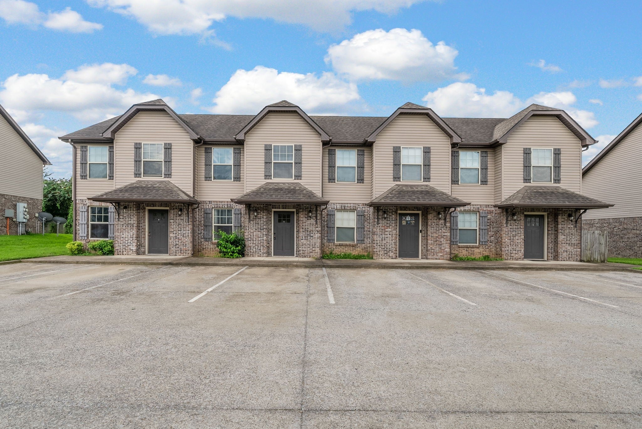 Photo of Listing #2941379