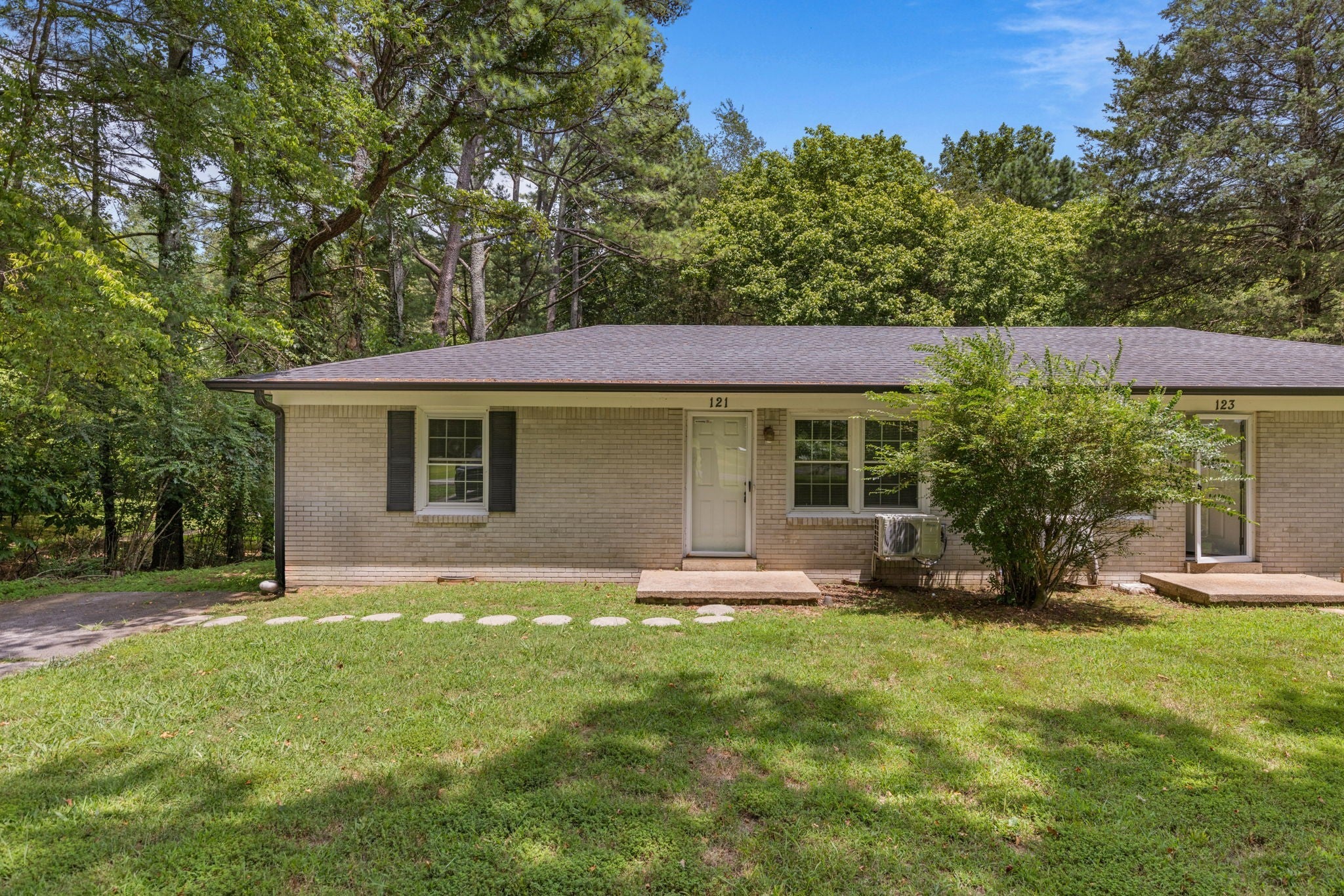Photo of Listing #2944757
