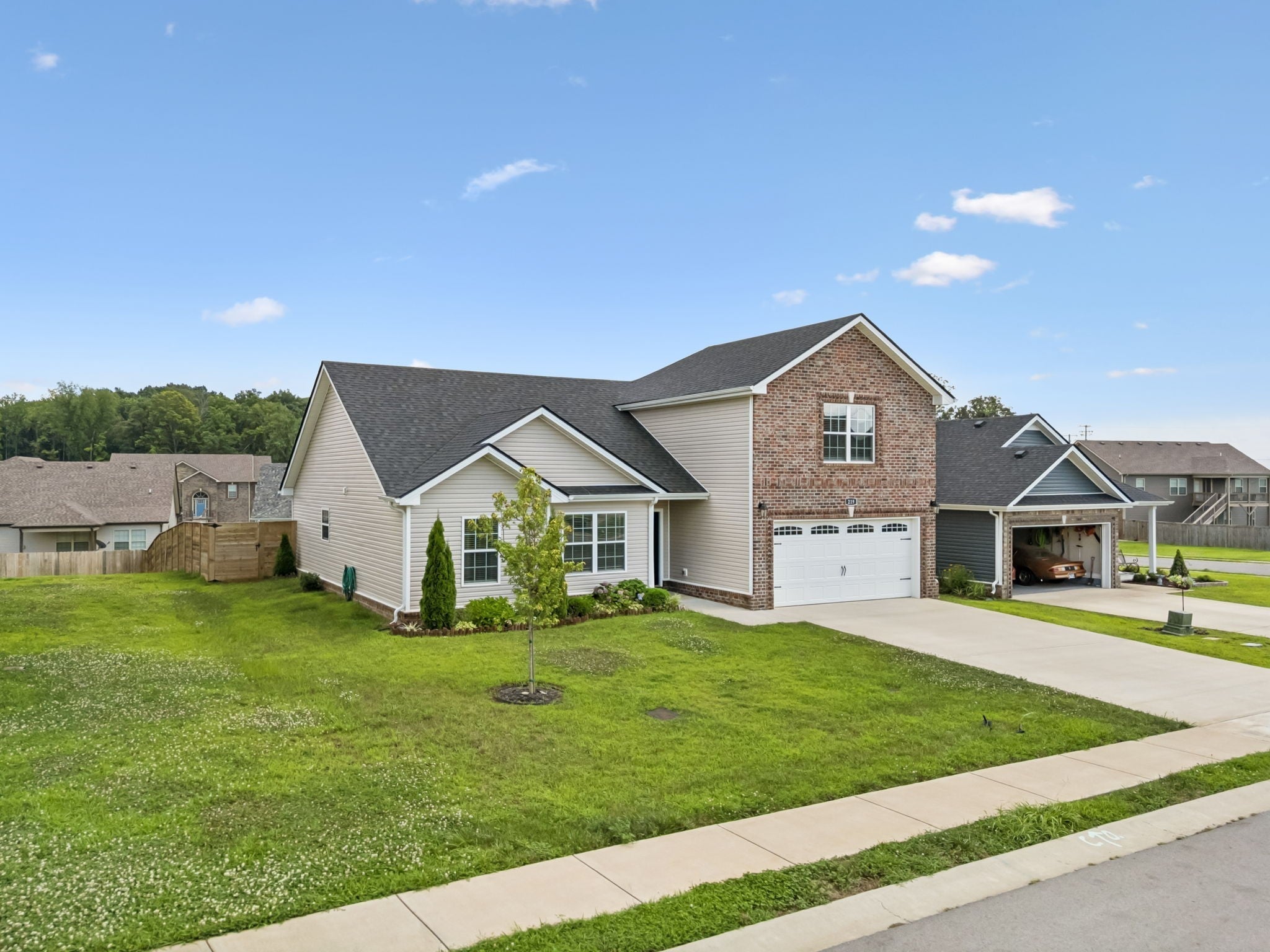Photo of Listing #2945965
