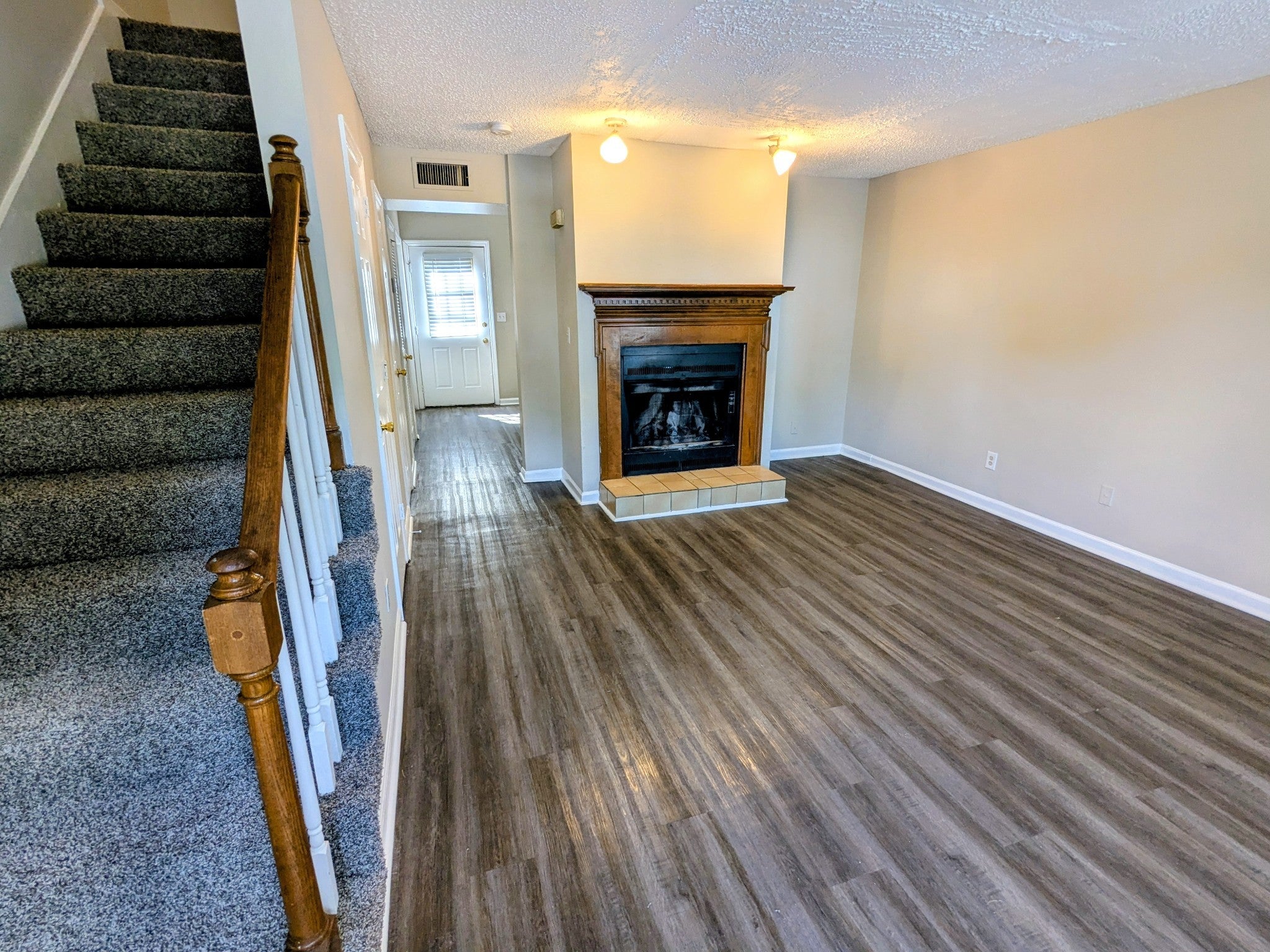 Photo of Listing #2945997