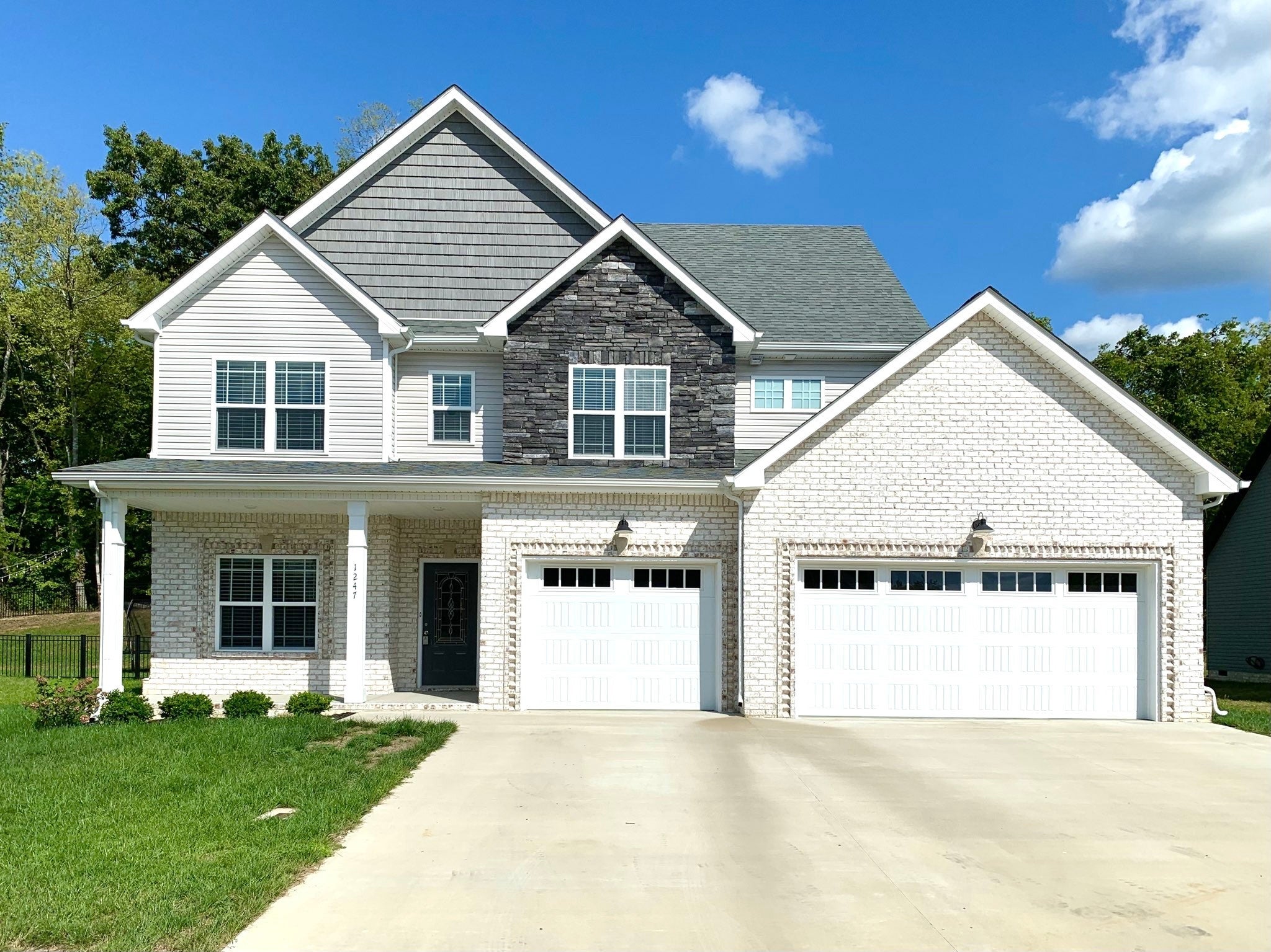 Photo of Listing #2946122