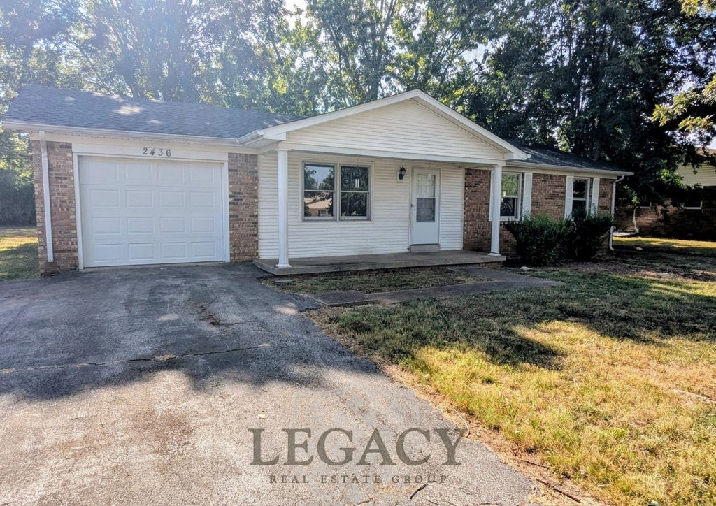 2436 Thoroughbred Dr, Bowling Green