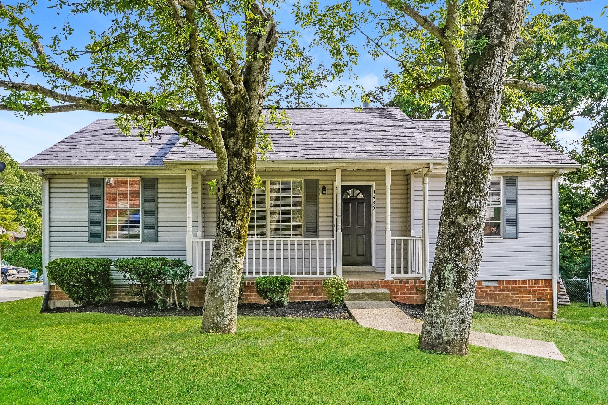 Photo of Listing #2970975